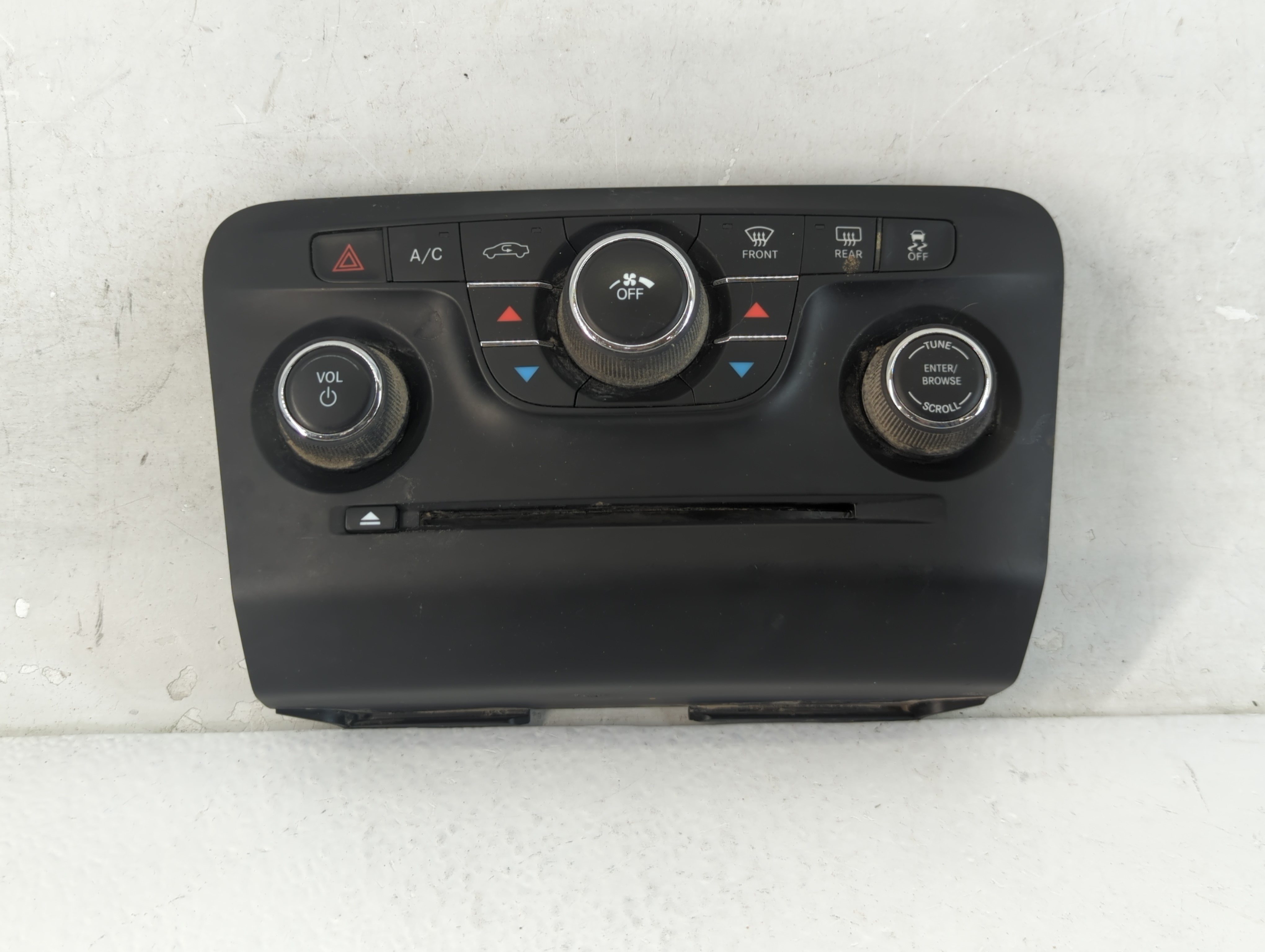 2011-2014 Dodge Charger Ac Heater Climate Control 1qh08dx9ae 1046706 - Oemusedautoparts1.com