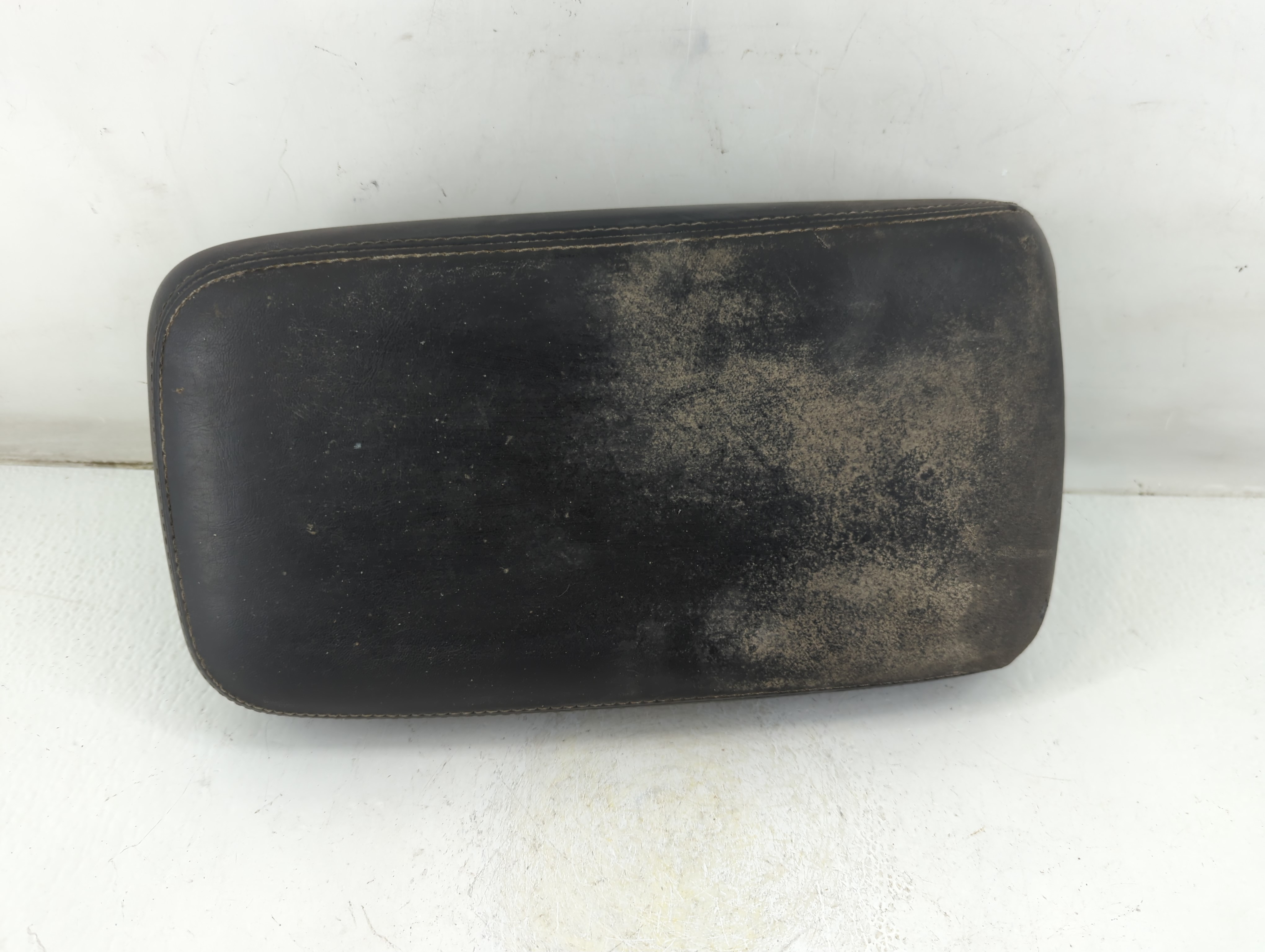 Picture of Dodge Charger Center Console Armrest Cover Lid Black 1046727