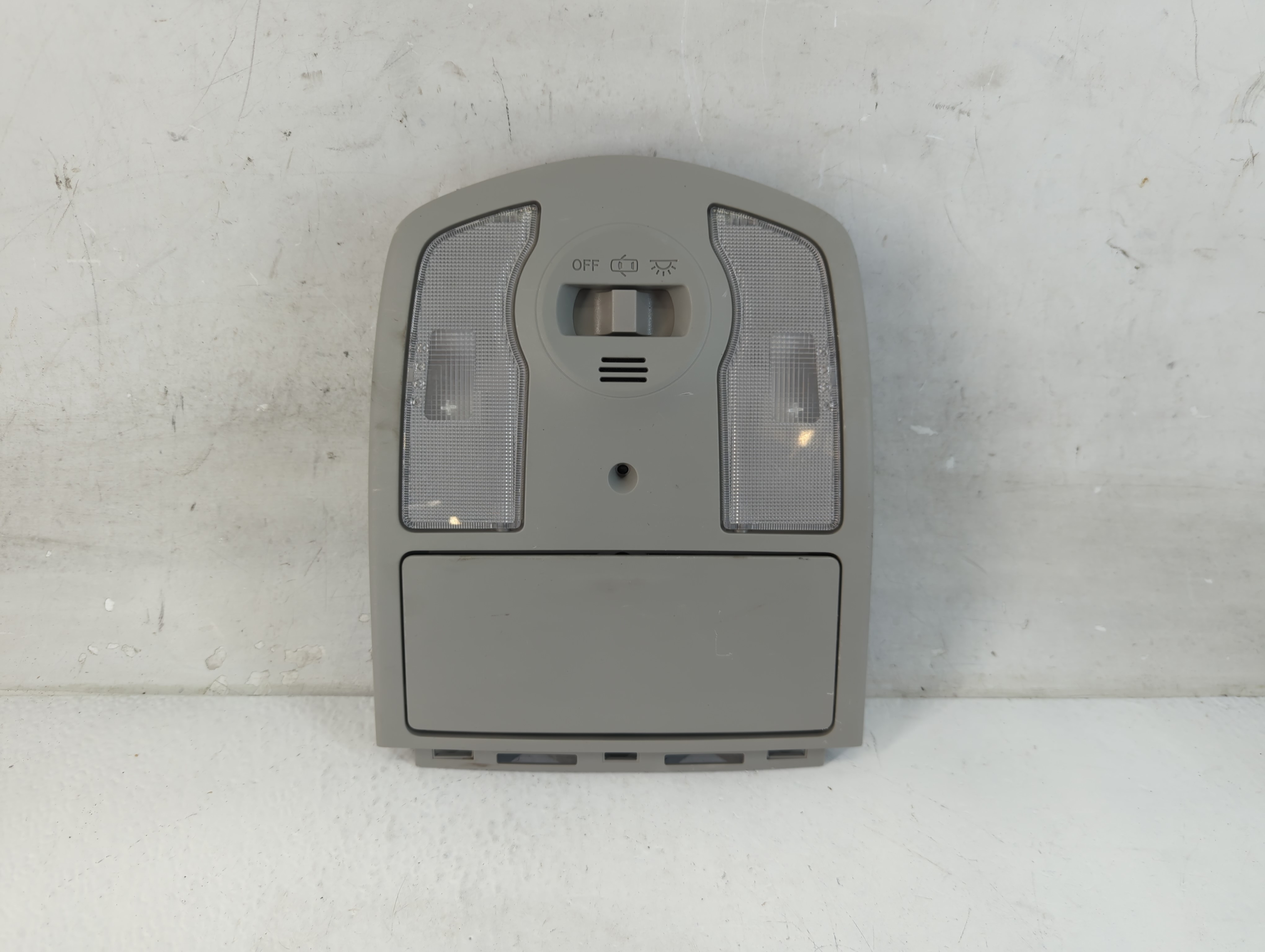 2013 Toyota Prius Overhead Roof Console 1046766 - Oemusedautoparts1.com