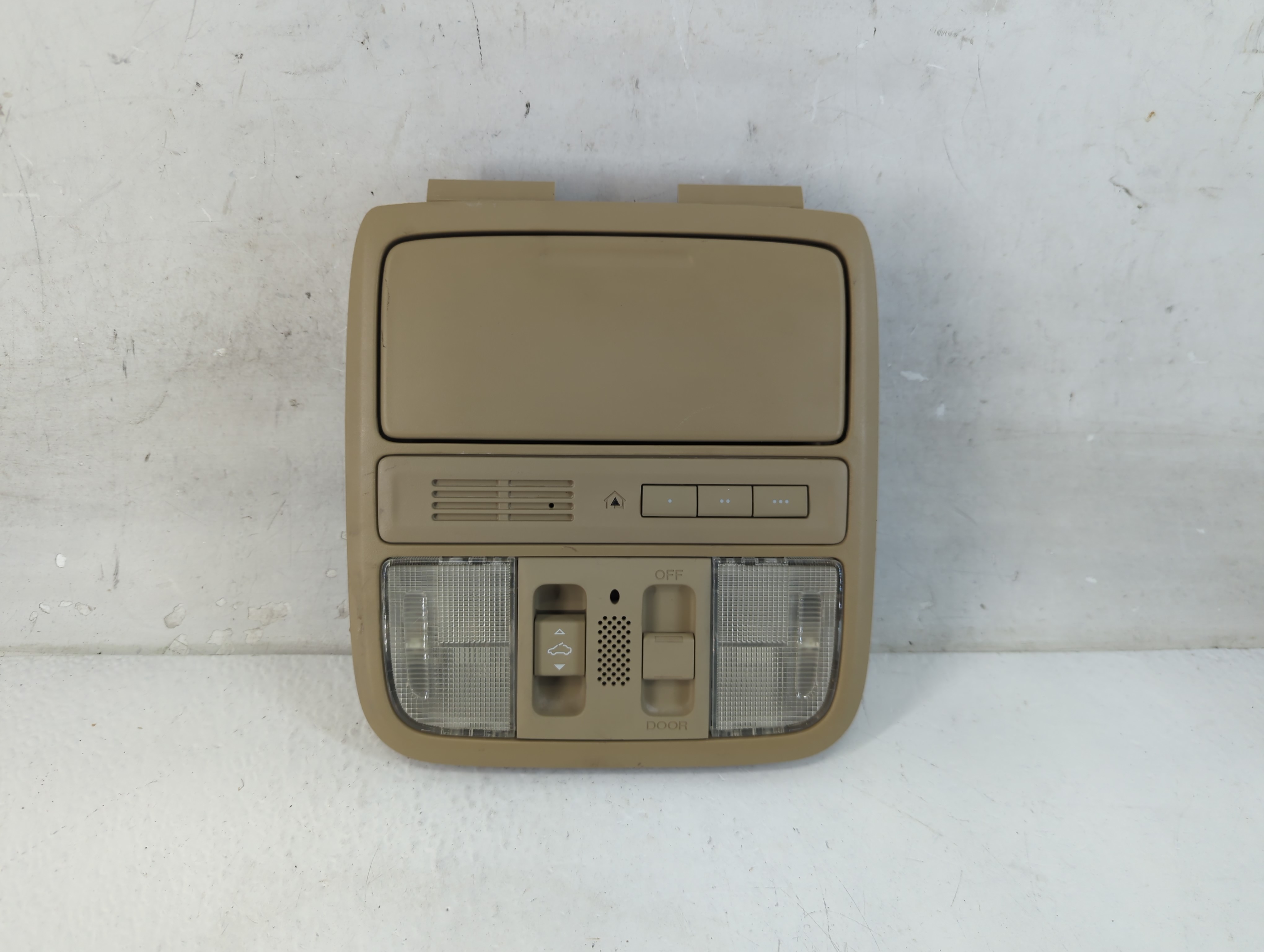 2009 Honda Accord Overhead Roof Console 1046781 - Oemusedautoparts1.com