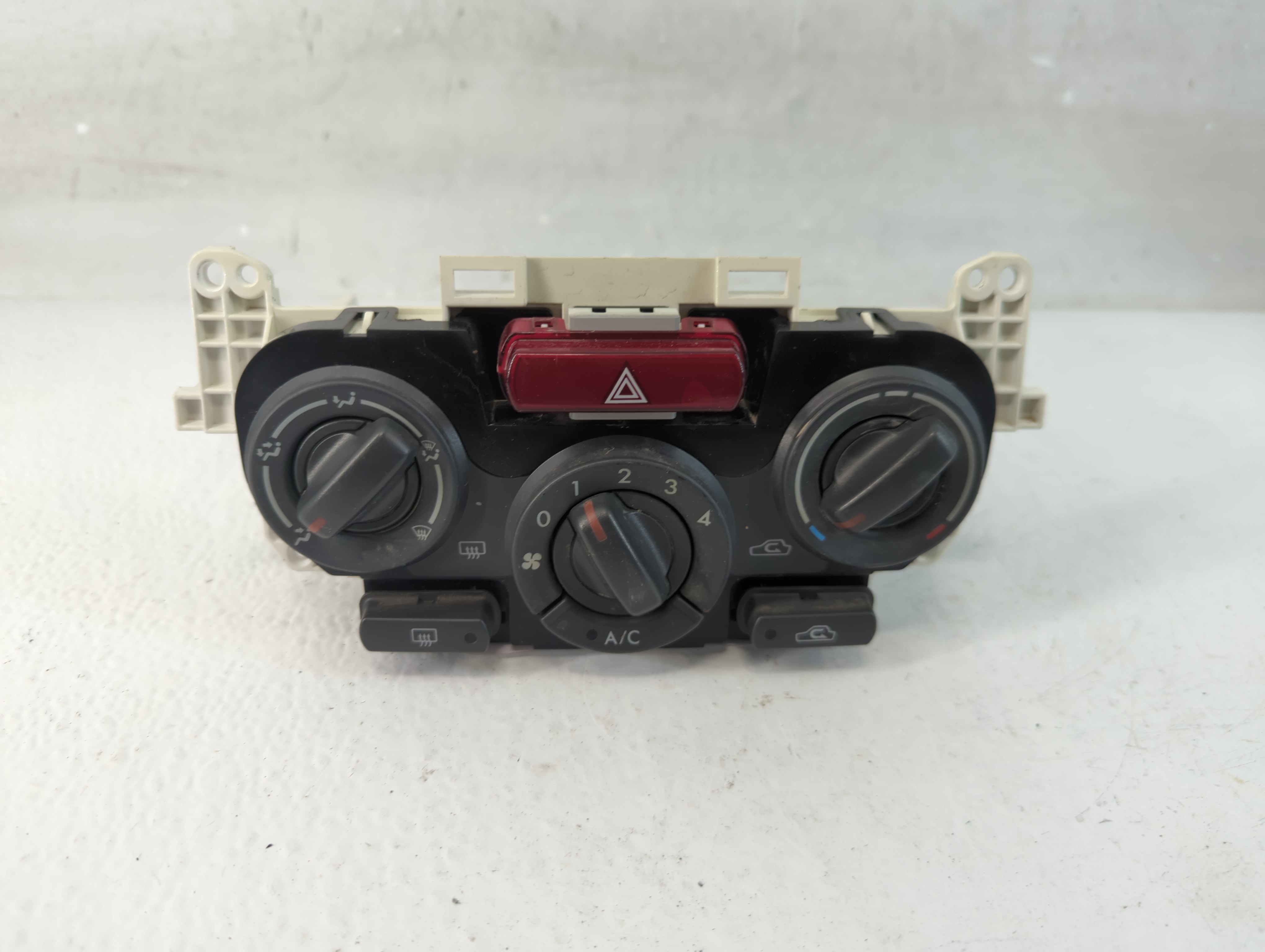 2008-2014 Subaru Impreza Ac Heater Climate Control 72311fg011 1046798 - Oemusedautoparts1.com