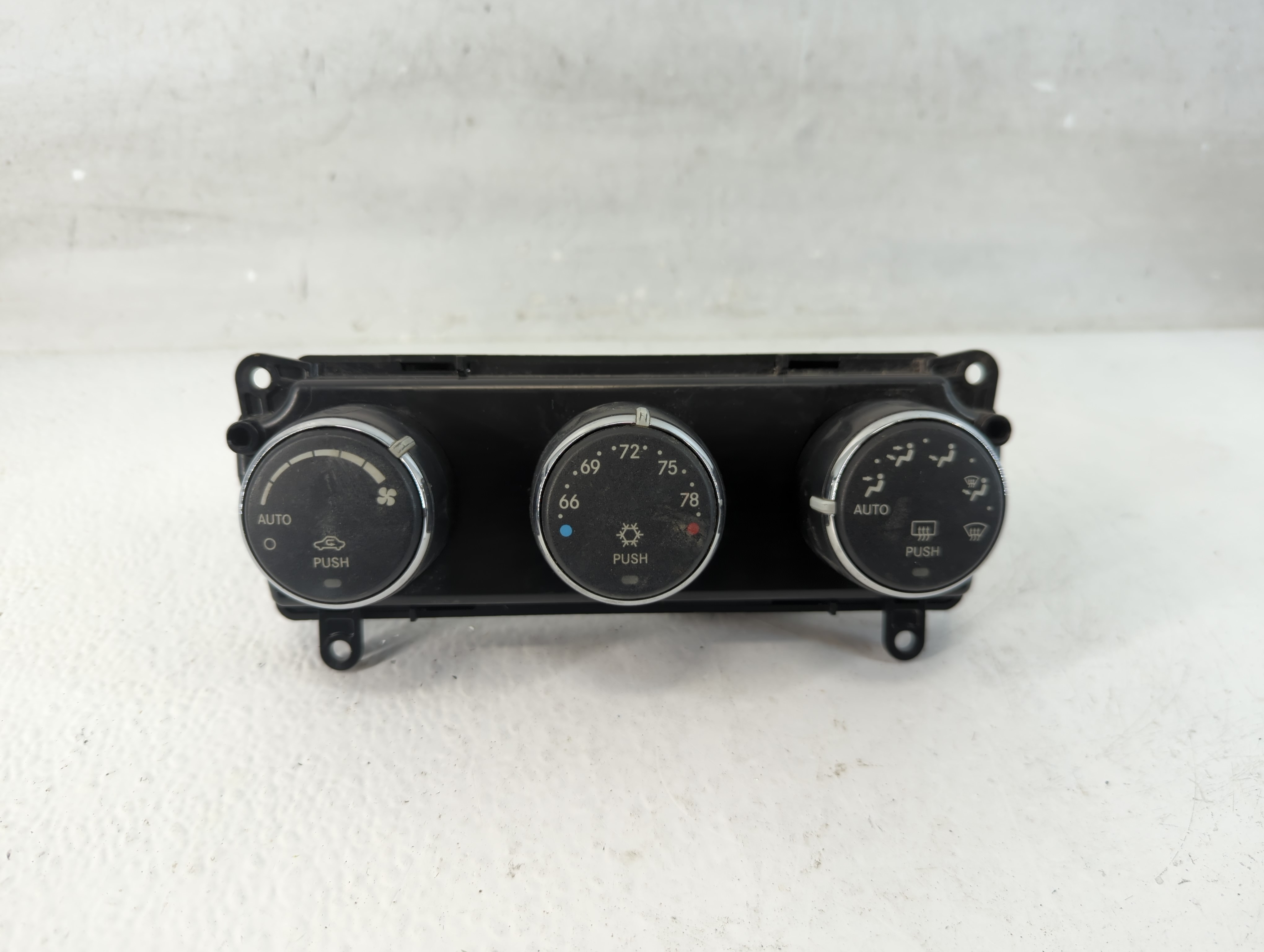 2011-2014 Chrysler 200 Ac Heater Climate Control P55111888af 1046800 - Oemusedautoparts1.com