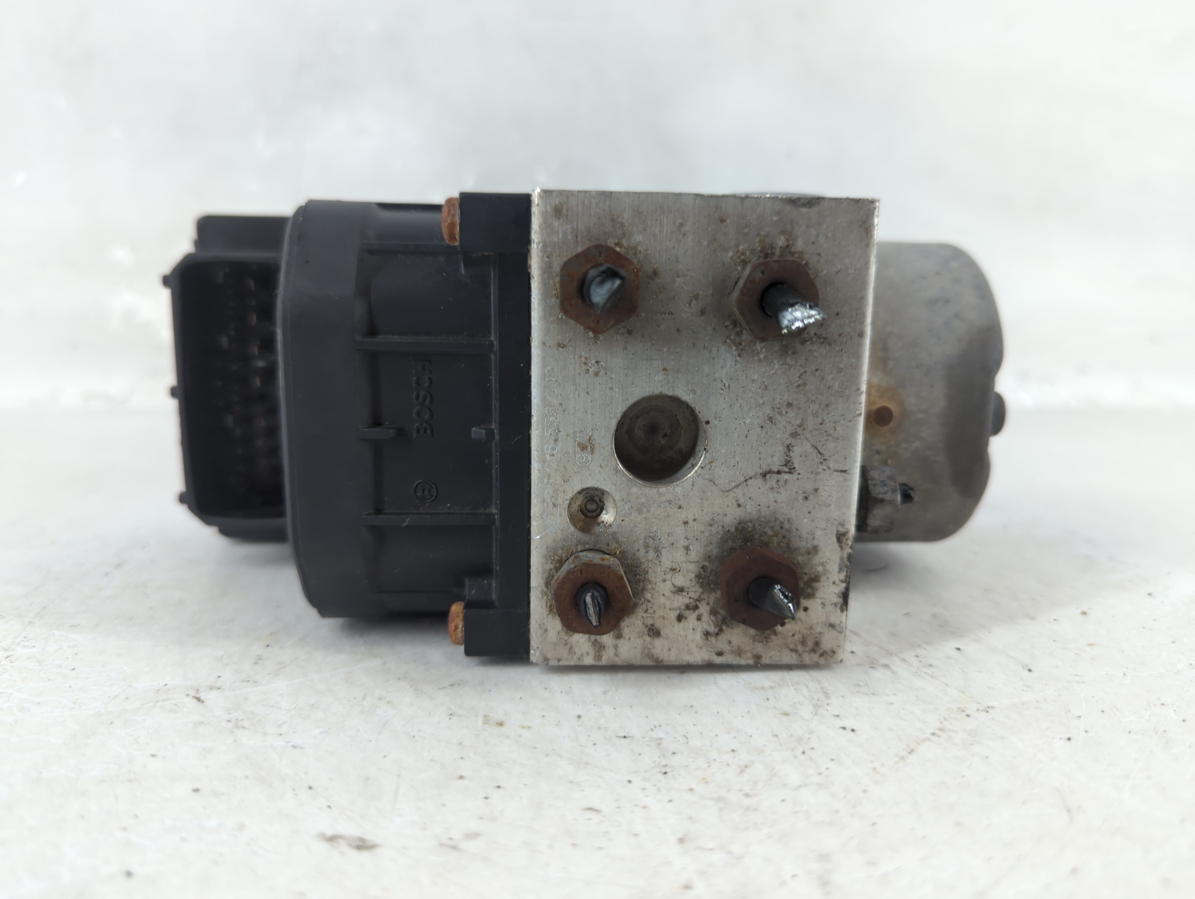 2005-2006 Ford F-150 Abs Pump Control Module 1046805 - Oemusedautoparts1.com