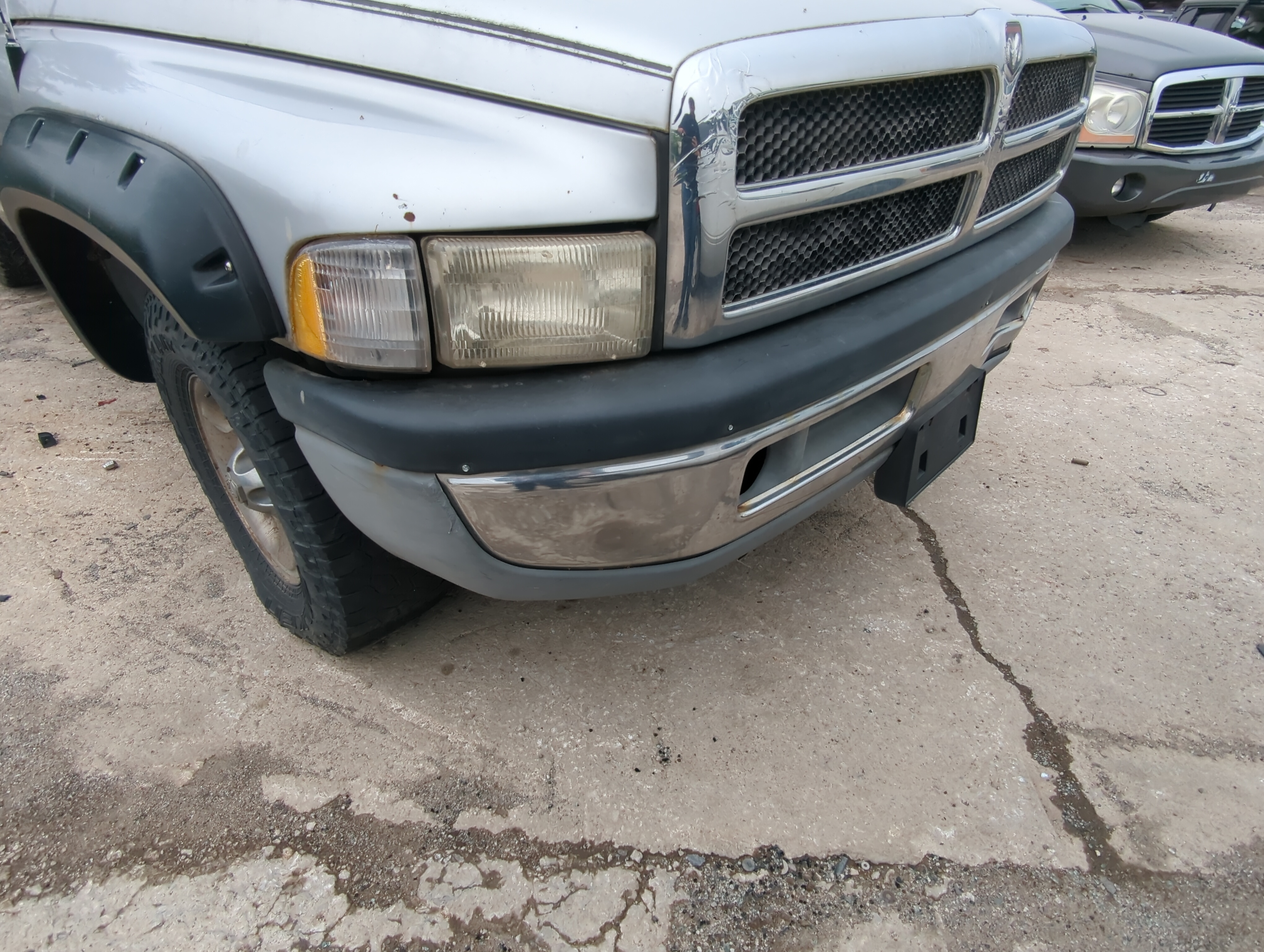 Picture of 1994-2001 Dodge Ram 1500 Front Bumper - Oem 1046944