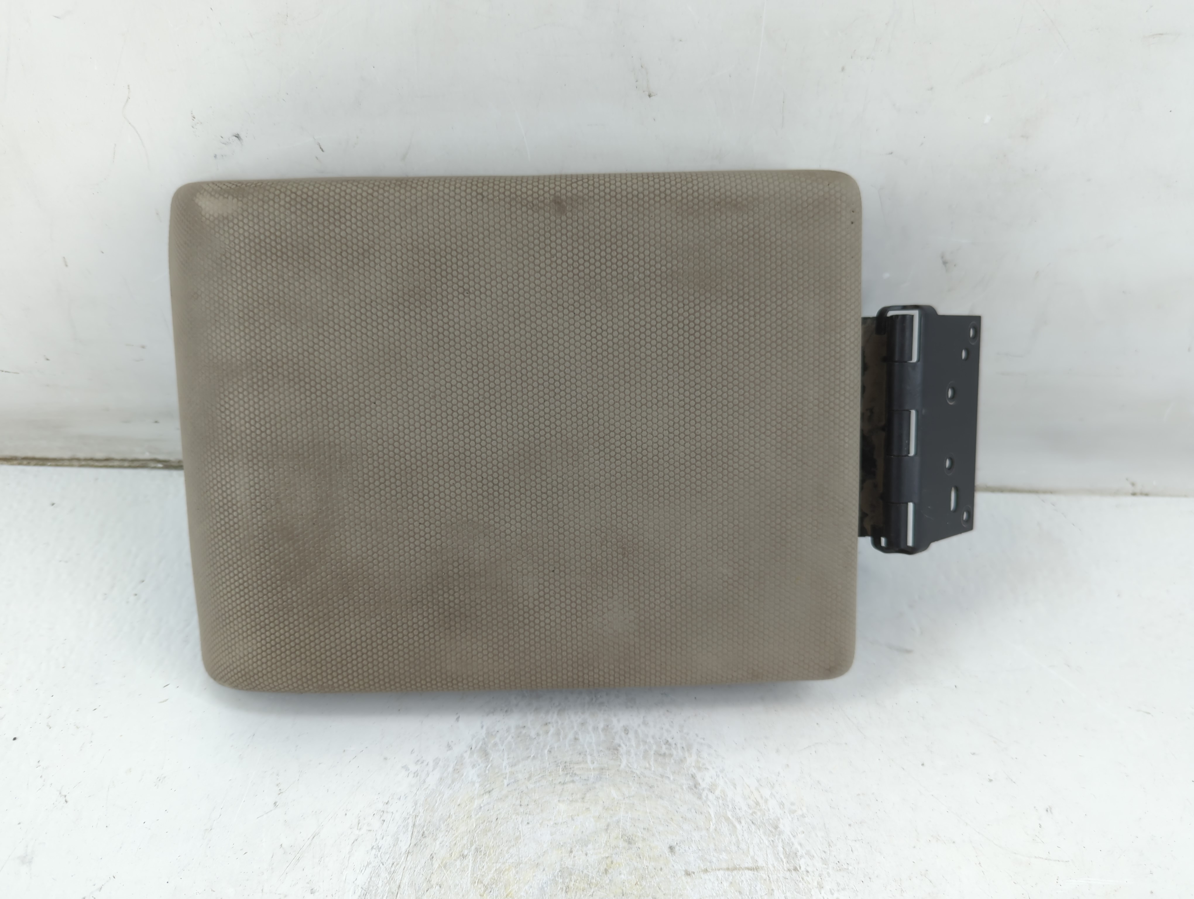 2009-2012 Ford Escape Center Console Armrest Cover Lid Tan 1047109 - Oemusedautoparts1.com