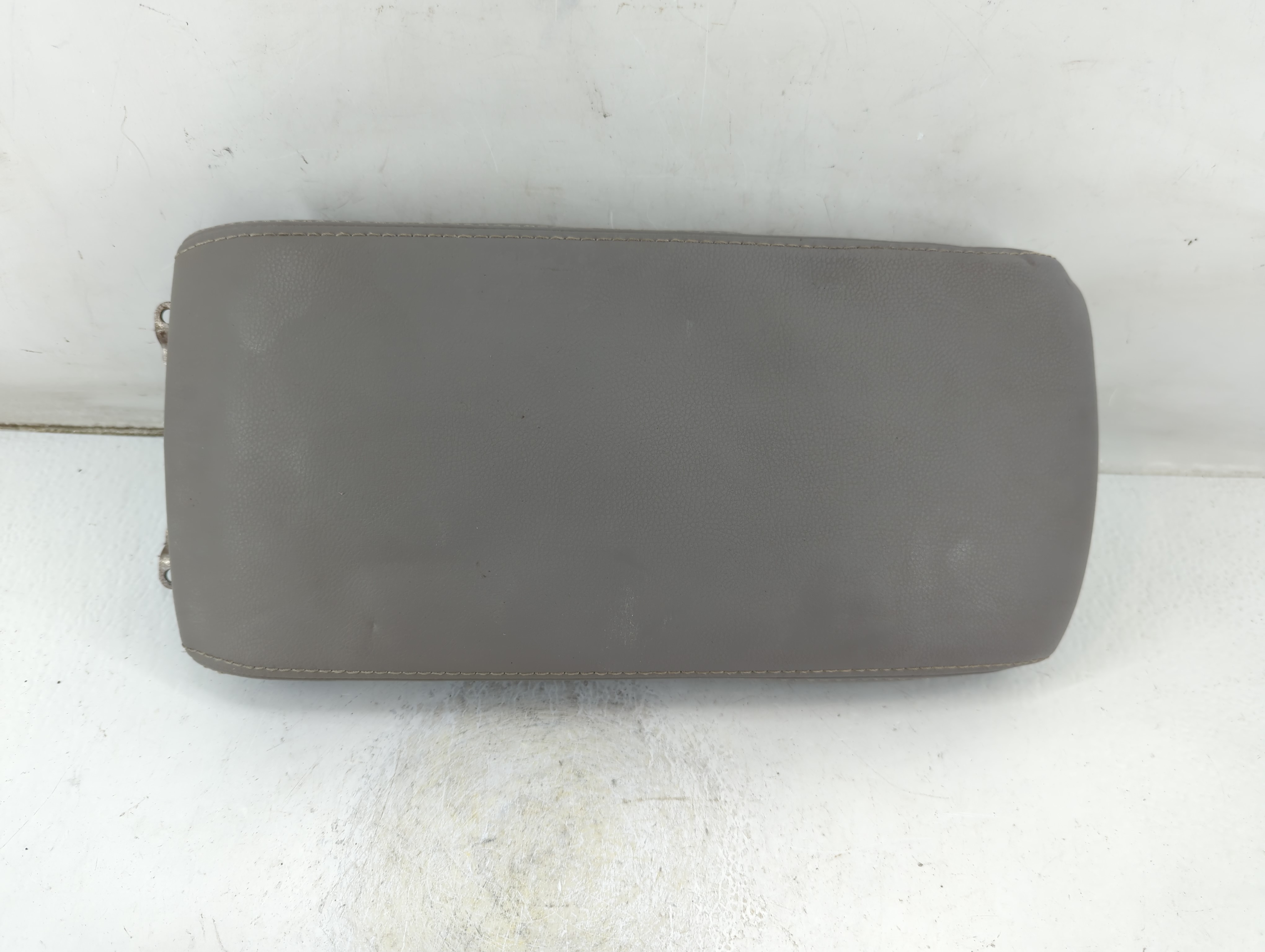 2010-2011 Toyota Camry Center Console Armrest Cover Lid Gray 1047111 - Oemusedautoparts1.com