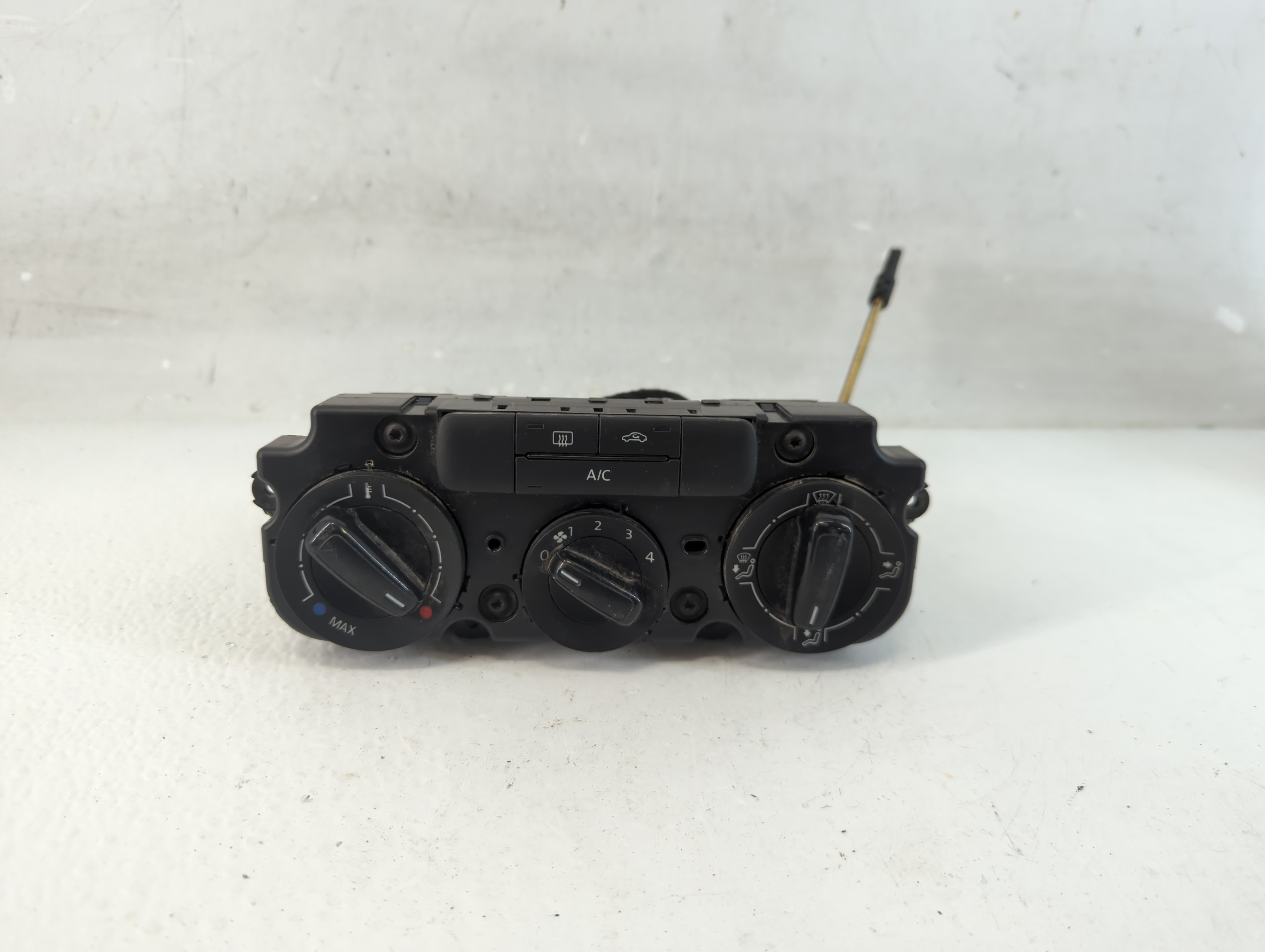 Picture of 2011-2014 Volkswagen Jetta Ac Heater Climate Control 5c1 819 045 1047113