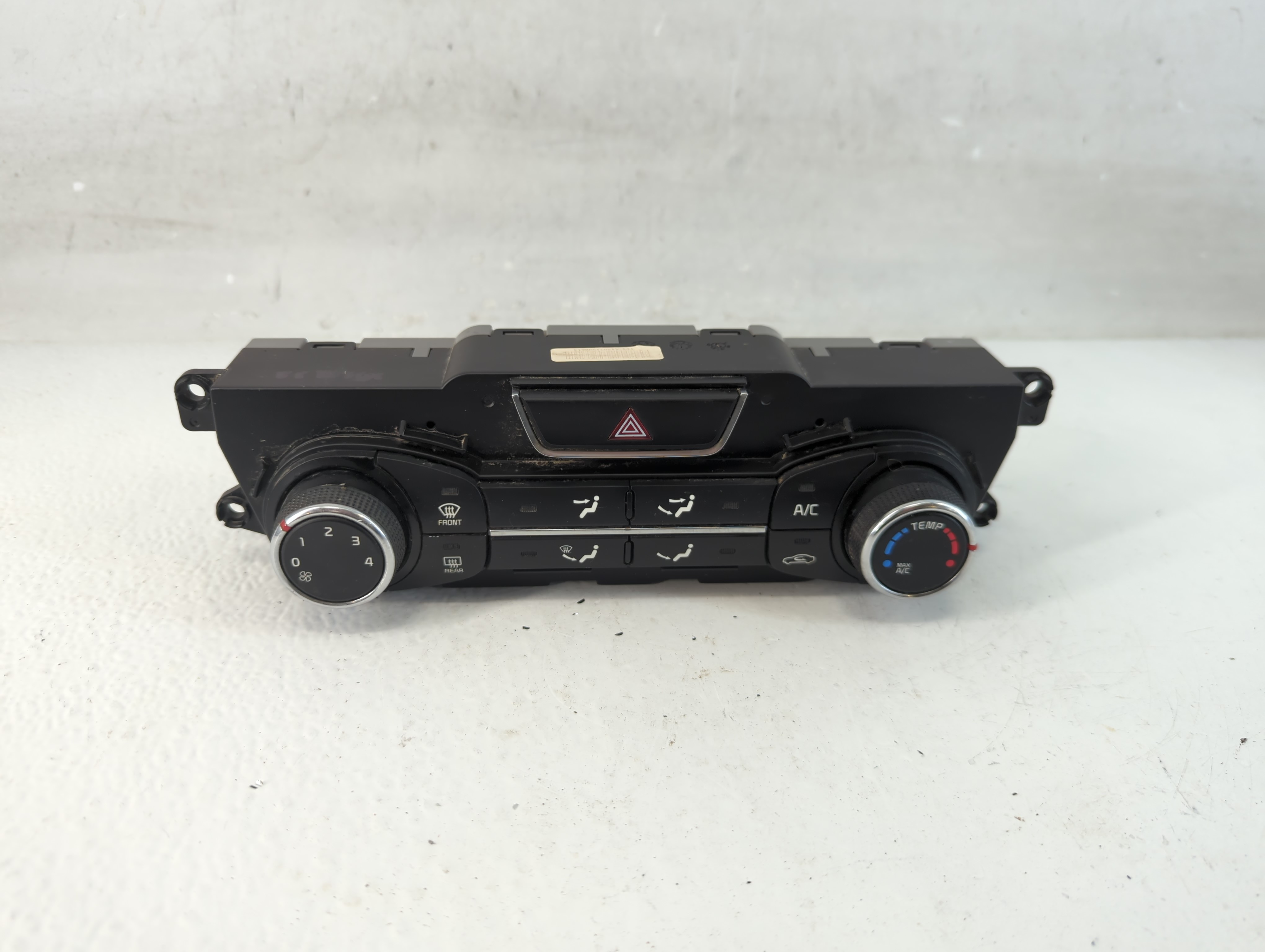 2014-2015 Kia Optima Ac Heater Climate Control 97250-2tlb0 1047119 - Oemusedautoparts1.com