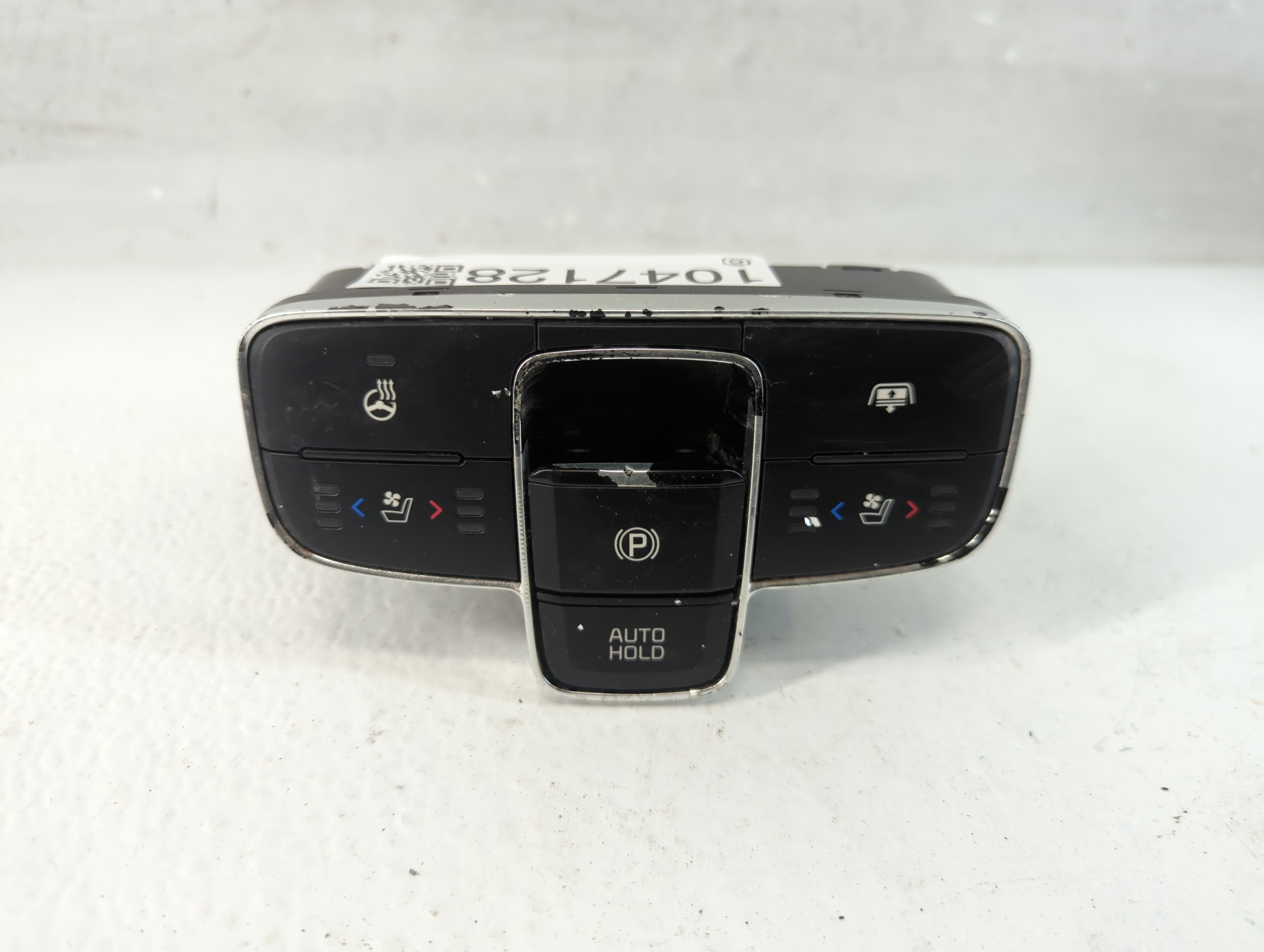 2015-2016 Kia Cadenza Ac Heater Climate Control 1047128 - Oemusedautoparts1.com