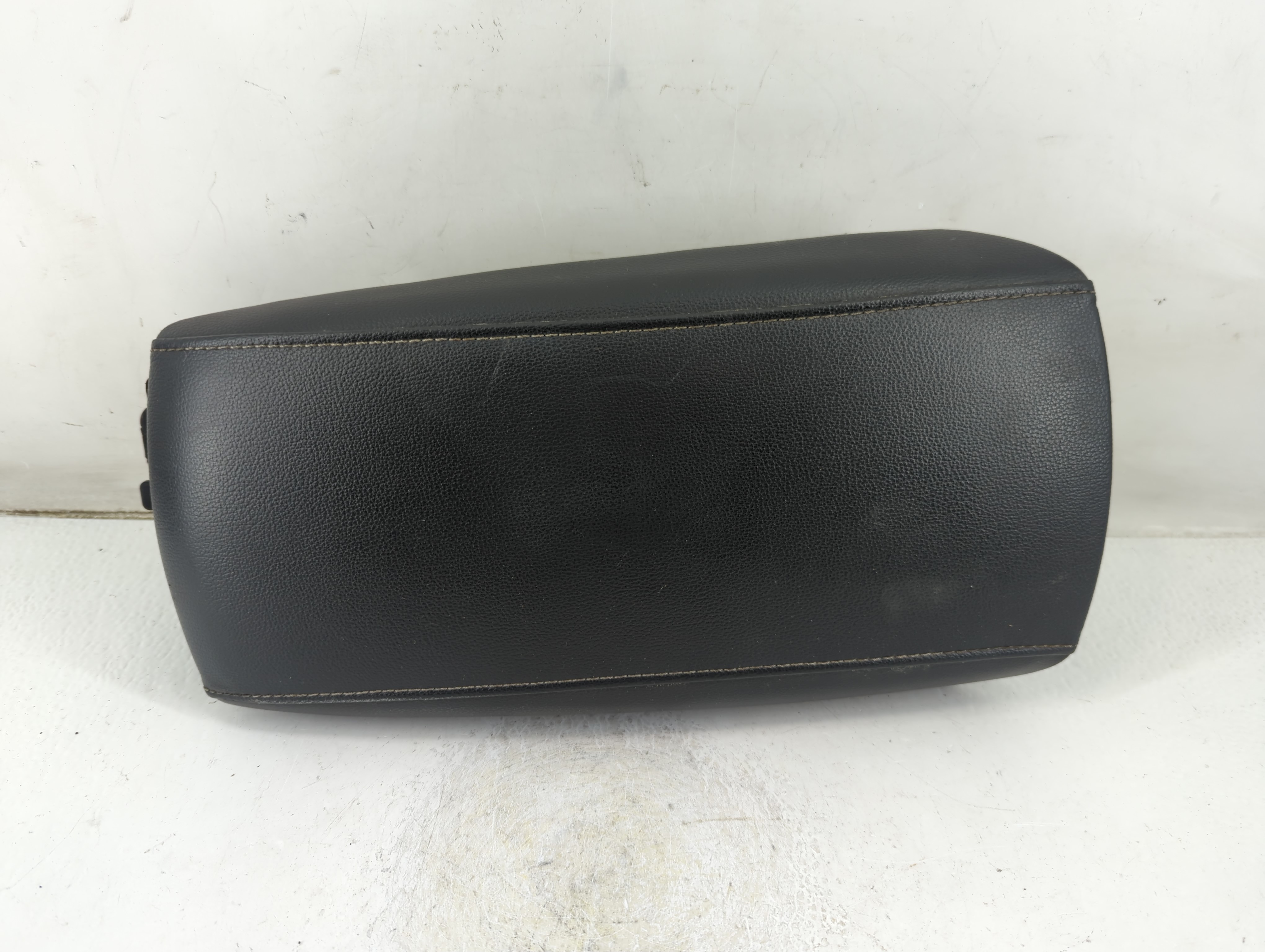 2017-2020 Ford Fusion Center Console Armrest Cover Lid Black 1047139 - Oemusedautoparts1.com