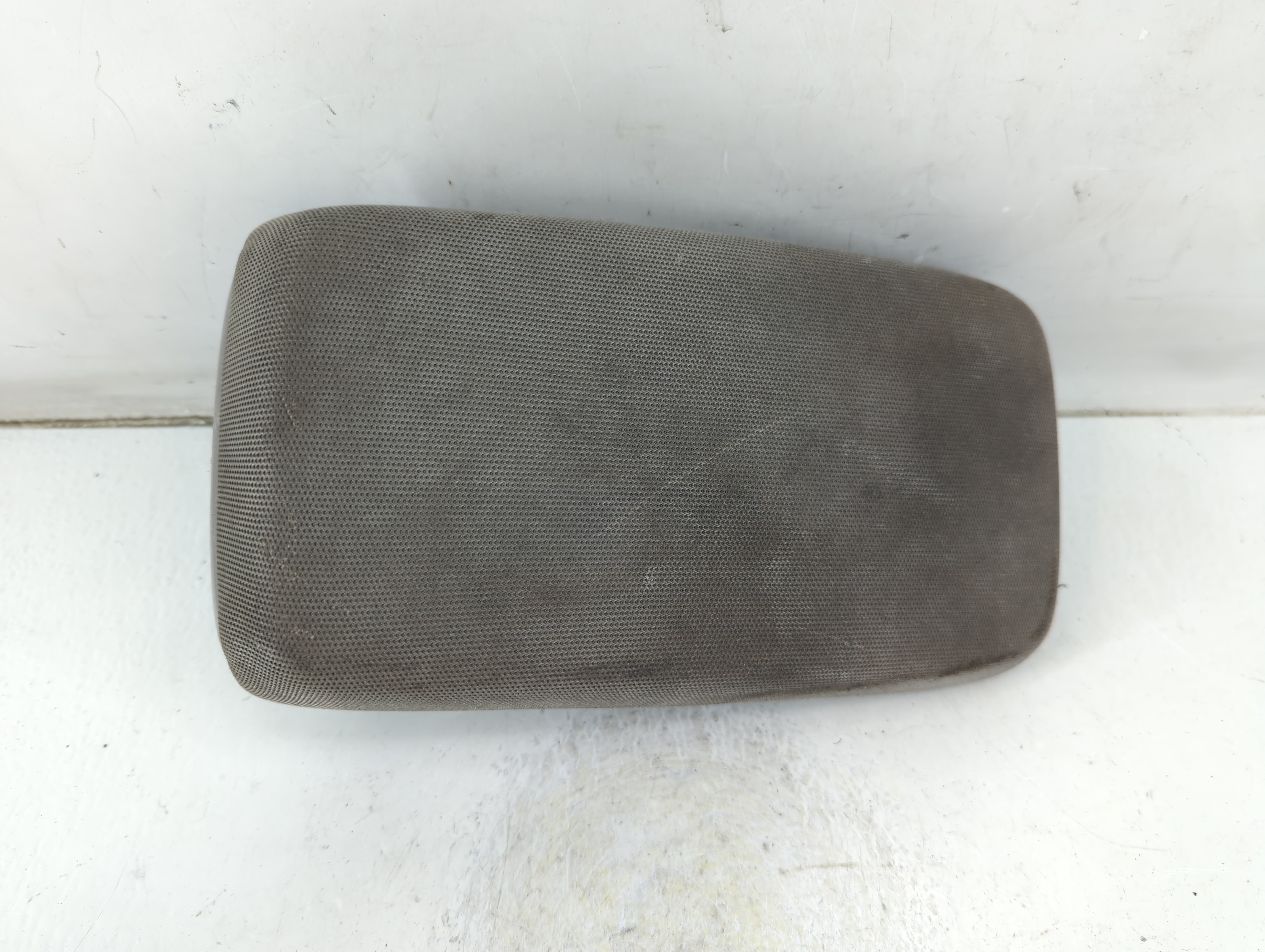 Picture of 2008-2010 Kia Sportage Center Console Armrest Cover Lid Dark Gray 1047145