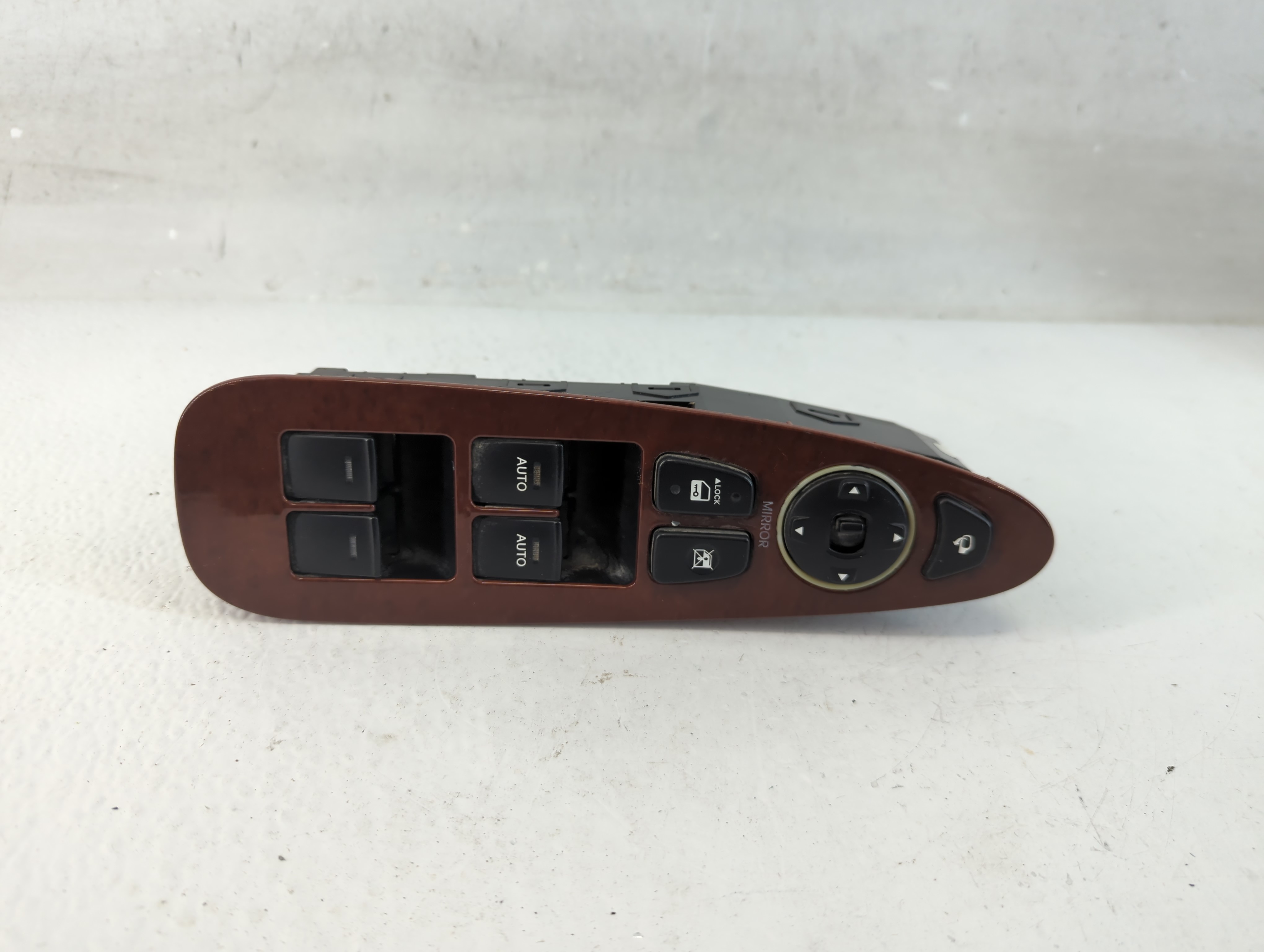 2011-2014 Hyundai Genesis Driver Left Door Master Power Window Switch 1047156 - Oemusedautoparts1.com