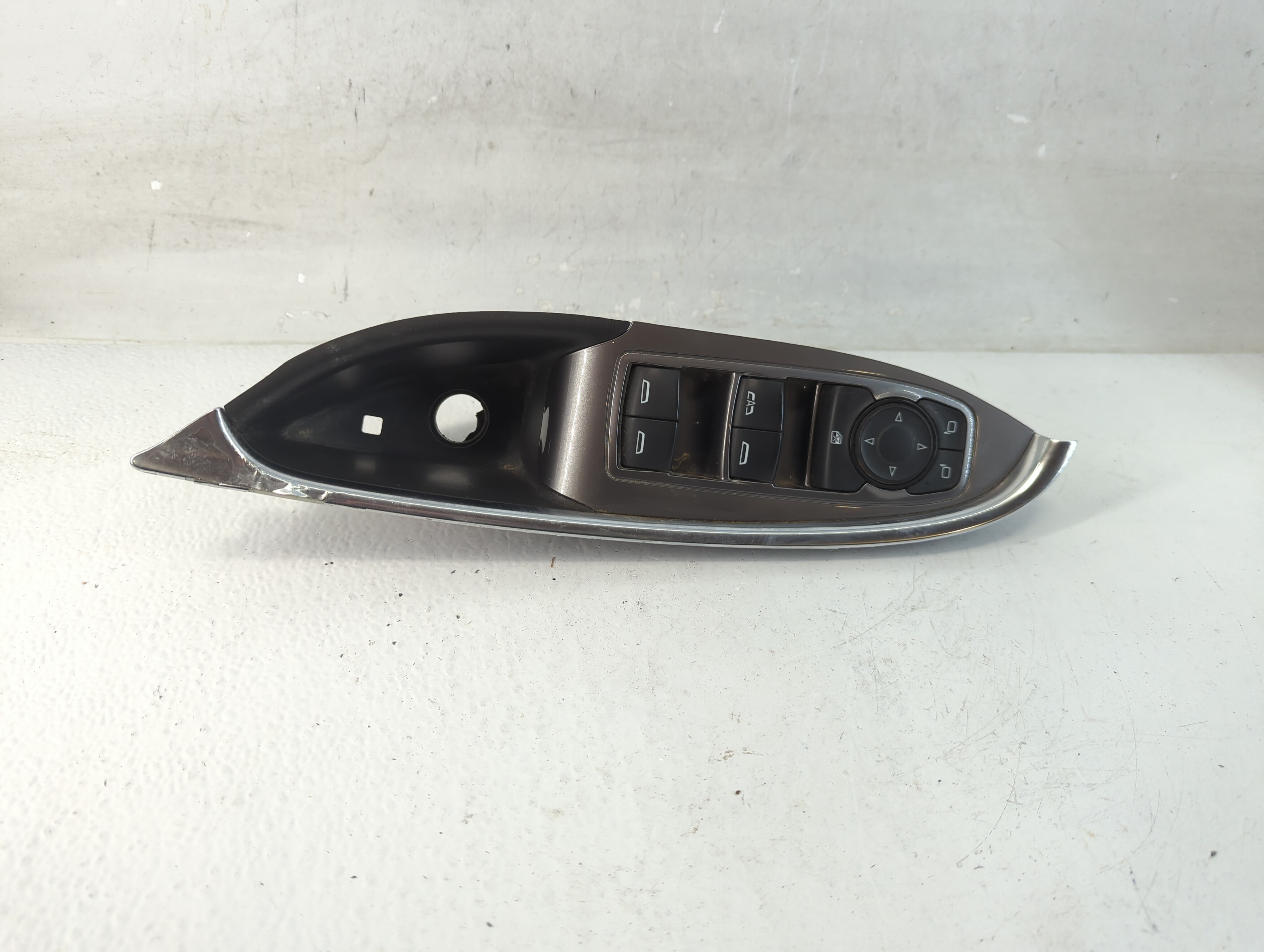 2016-2021 Chevrolet Malibu Driver Left Door Master Power Window Switch 1047157 - Oemusedautoparts1.com