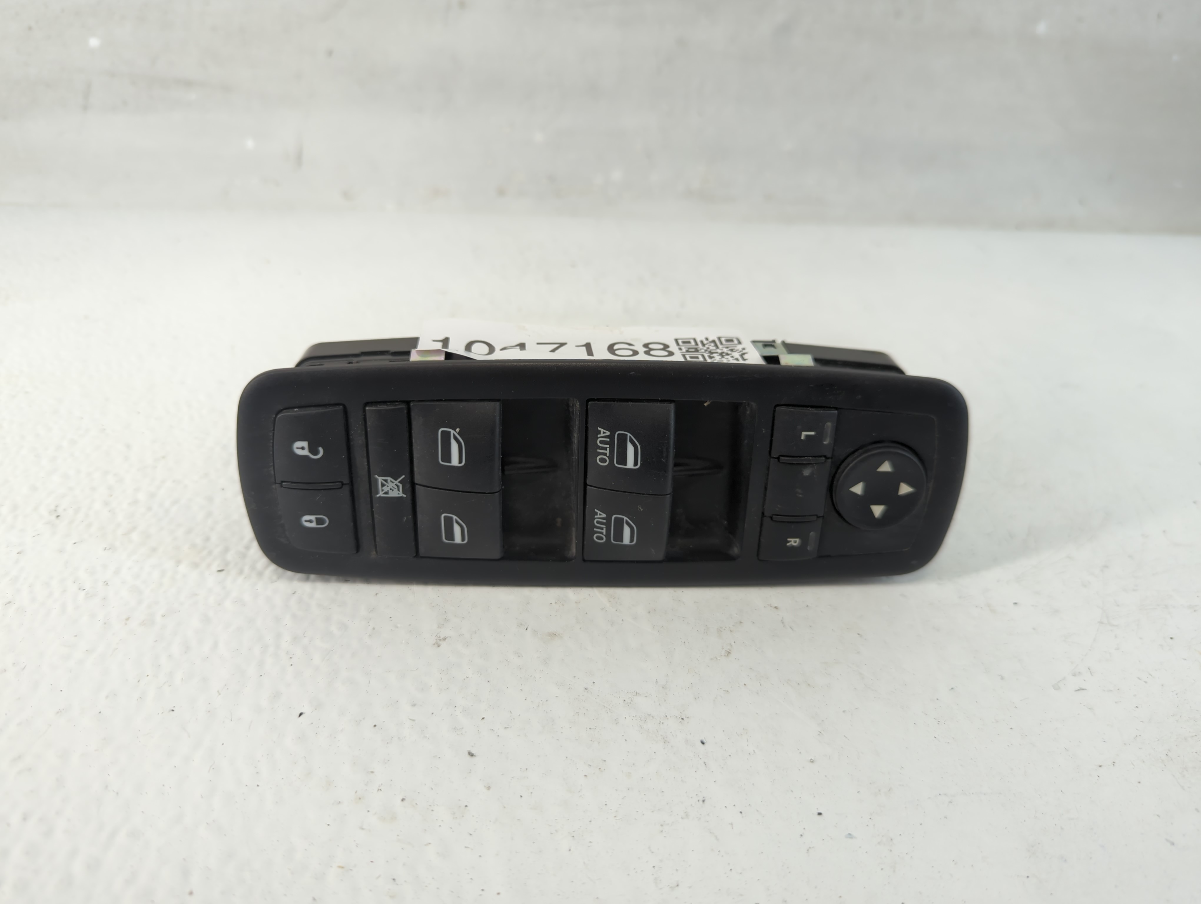 2015-2017 Chrysler 200 Driver Left Door Master Power Window Switch 1047168 - Oemusedautoparts1.com