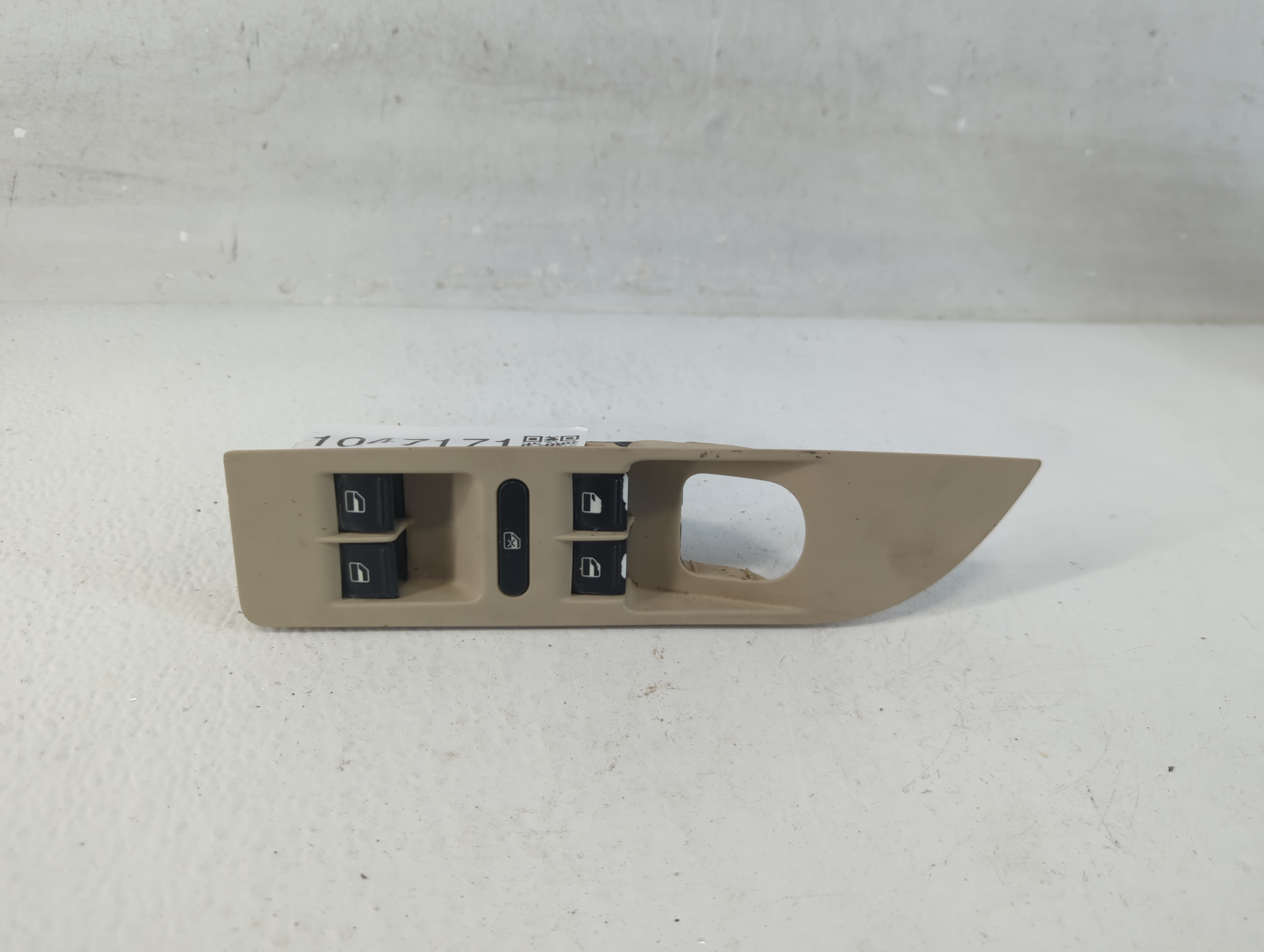 2009-2017 Volkswagen Cc Driver Left Door Master Power Window Switch 1047171 - Oemusedautoparts1.com