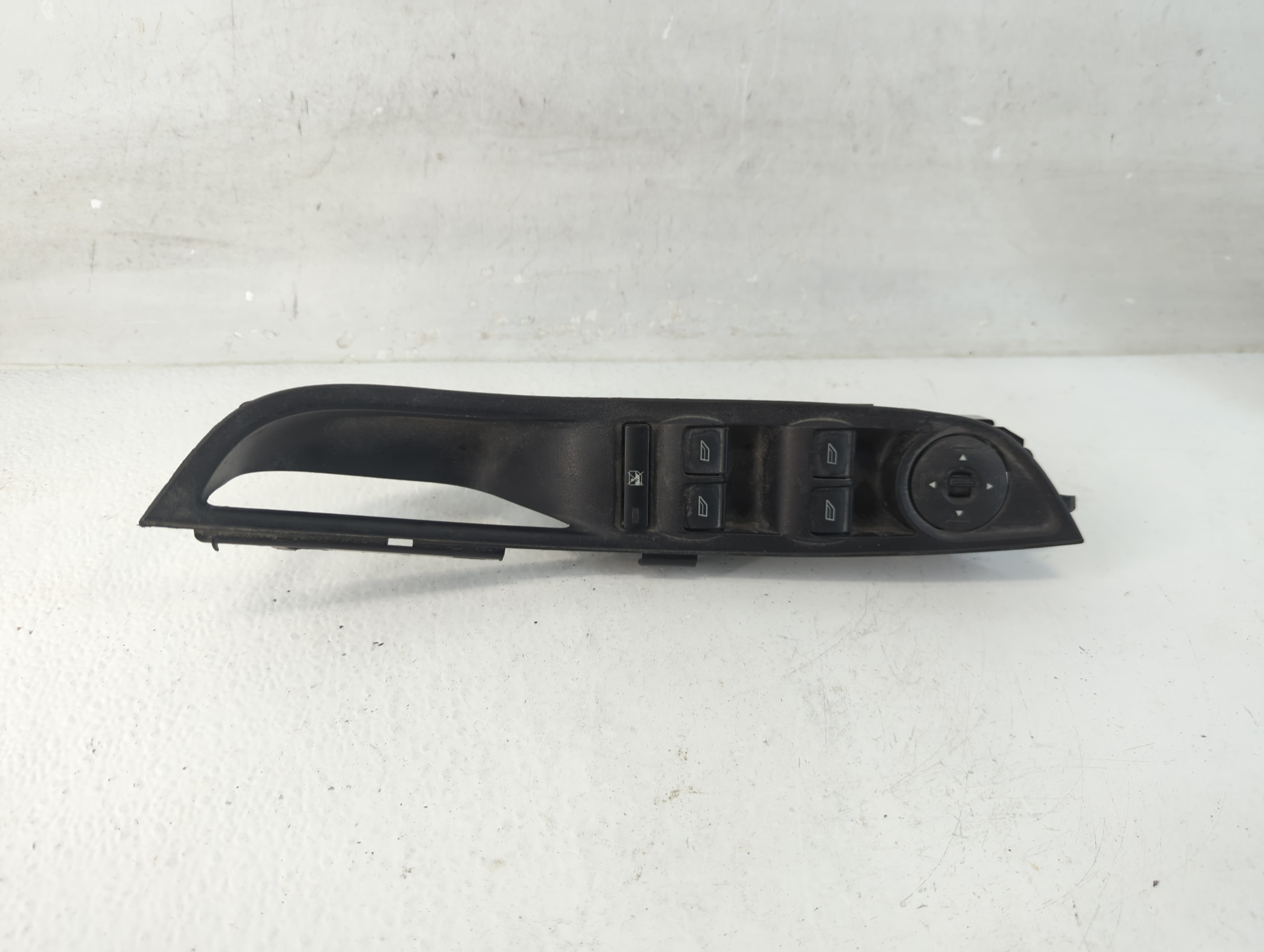 2012-2018 Ford Focus Driver Left Door Master Power Window Switch 1047175 - Oemusedautoparts1.com
