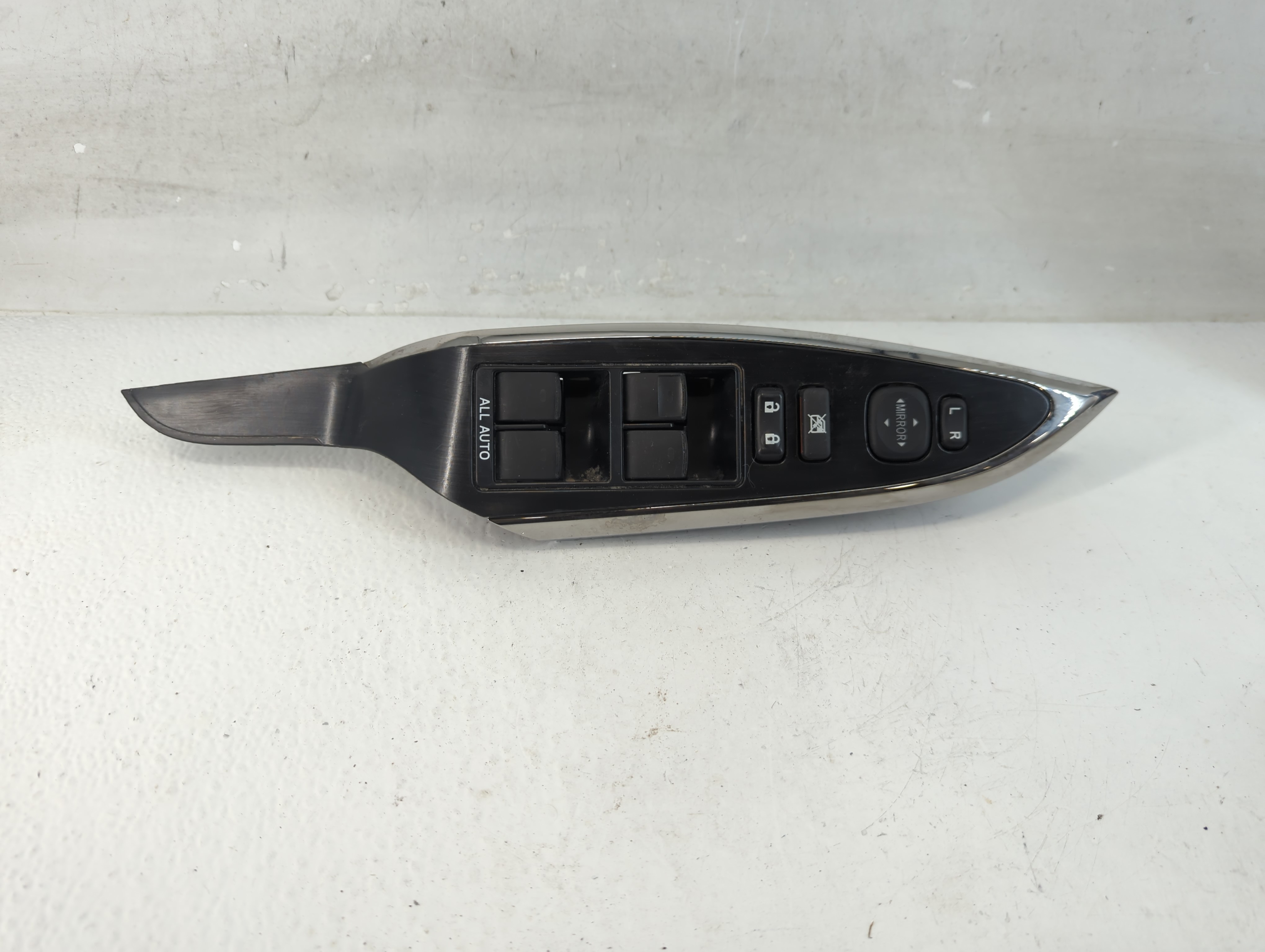 2018-2022 Honda Accord Driver Left Door Master Power Window Switch 1047177 - Oemusedautoparts1.com