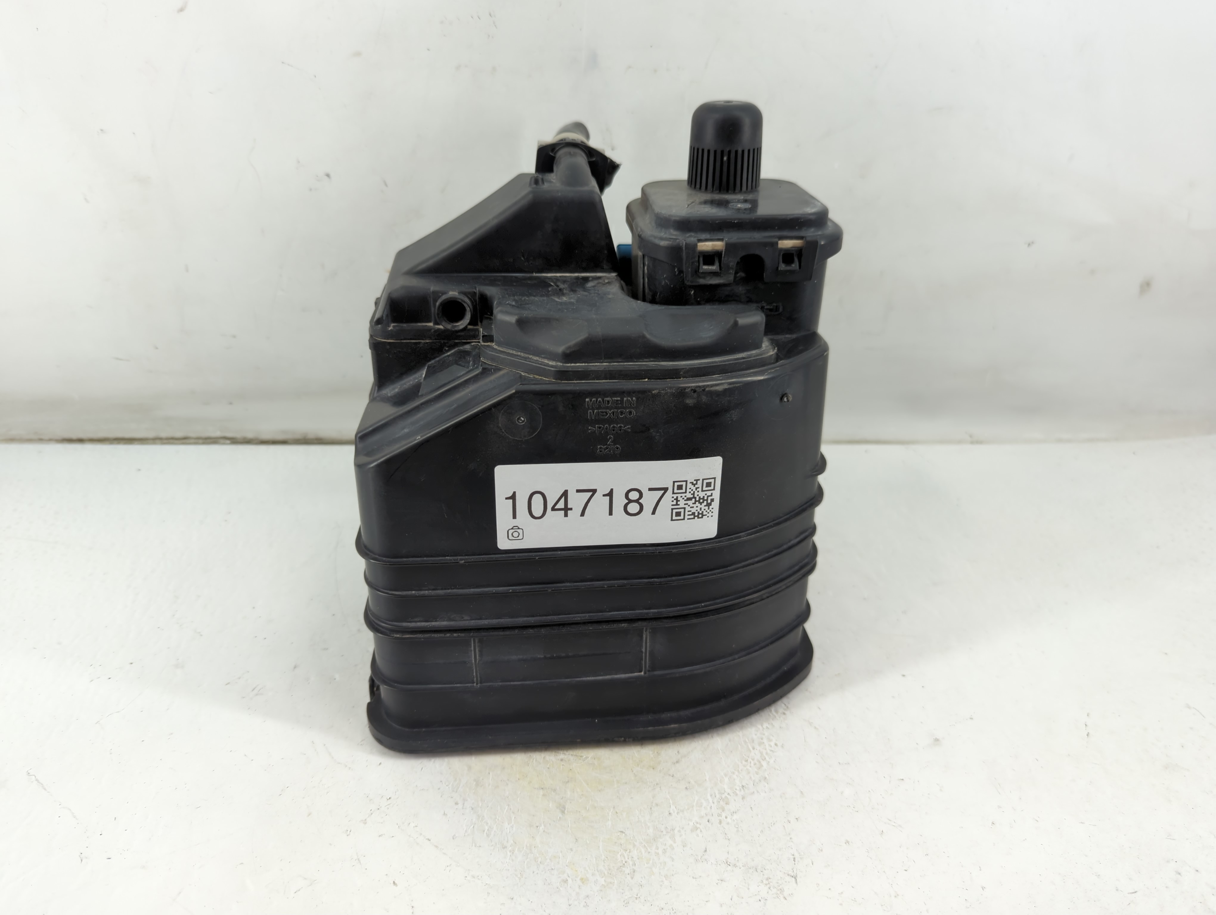 2011 Chevrolet Cruze Fuel Vapor Charcoal Canister 1047187 - Oemusedautoparts1.com