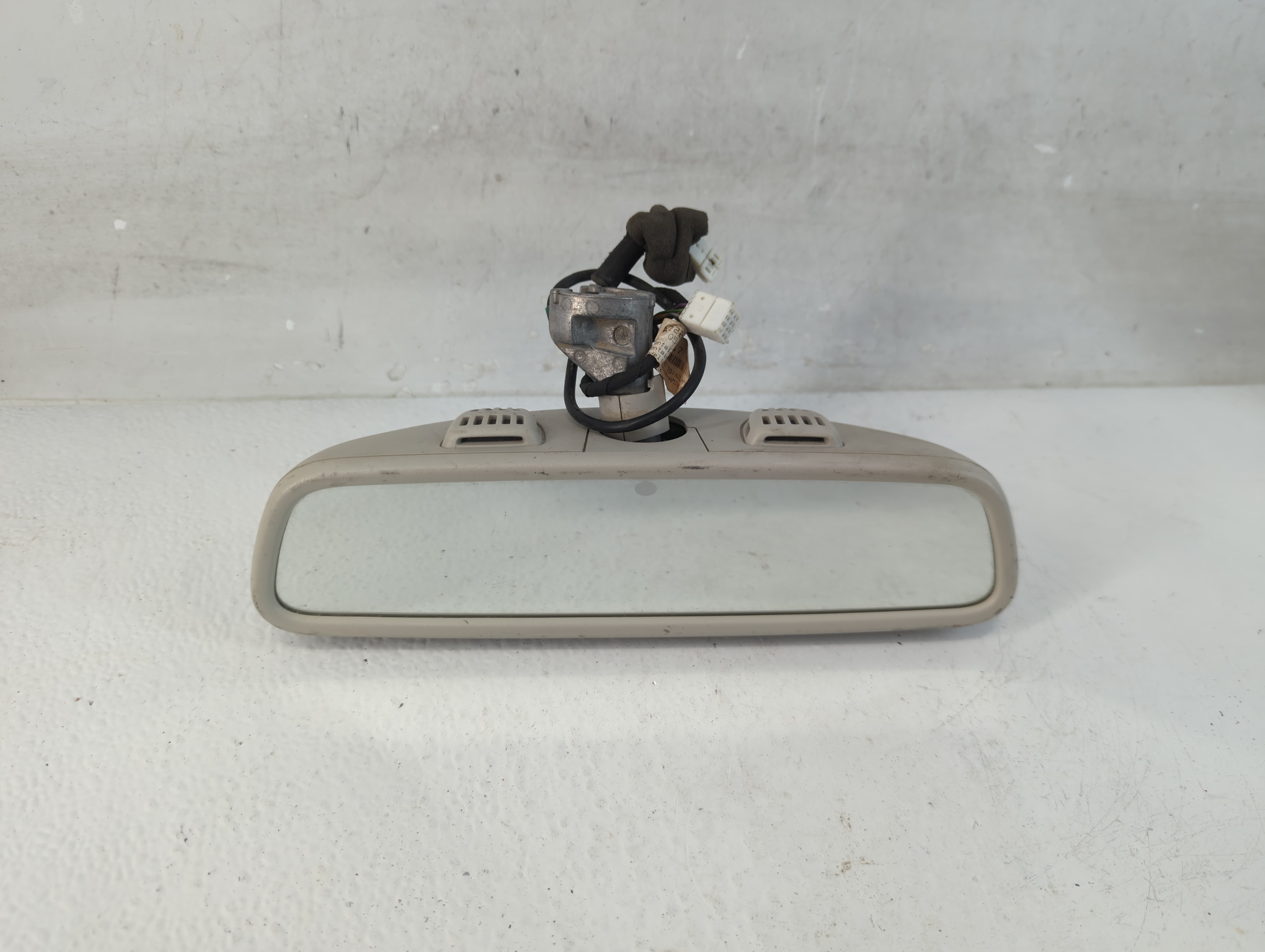 2015-2018 Mercedes-benz C300 Interior Rear View Mirror Oem 1047191 - Oemusedautoparts1.com