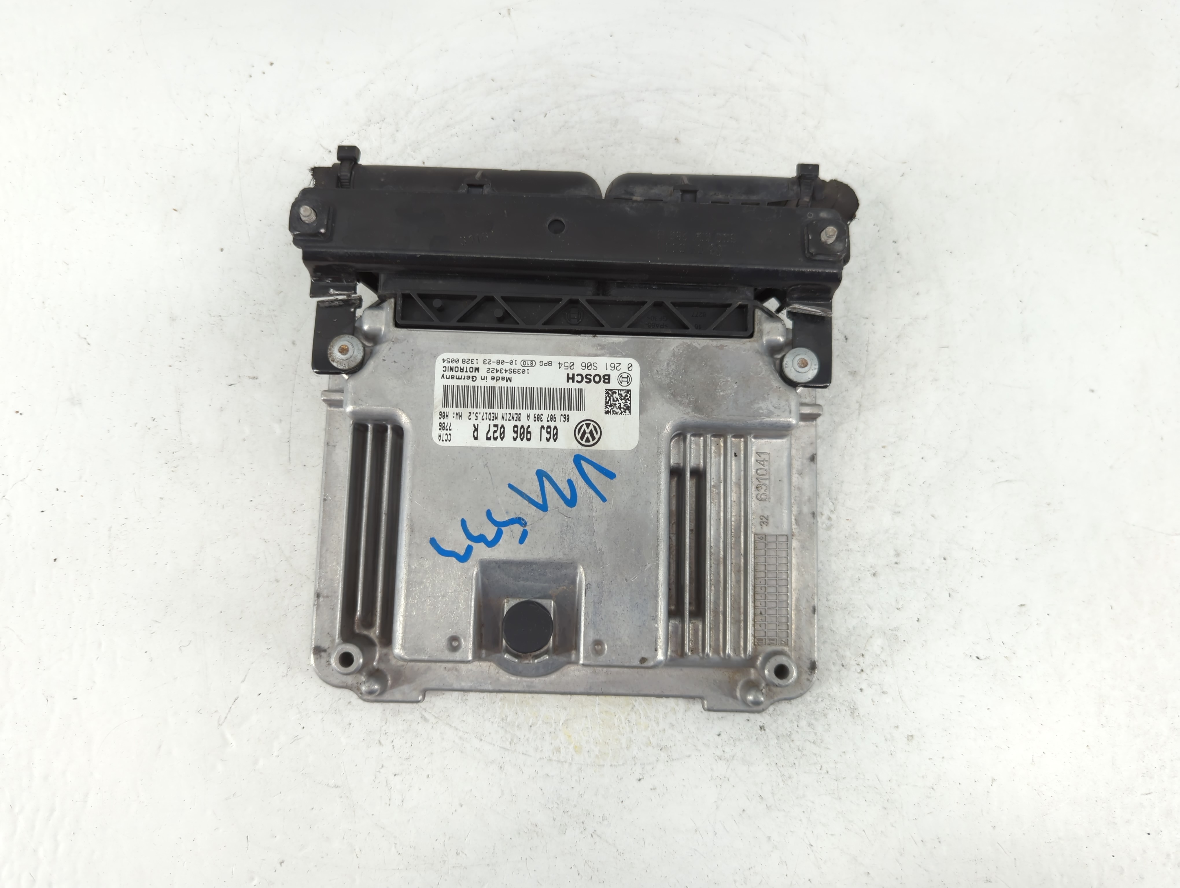 Picture of 2011-2011 Volkswagen Tiguan Engine Control Computer Ecu Pcm Ecm Pcu Oem 1047204
