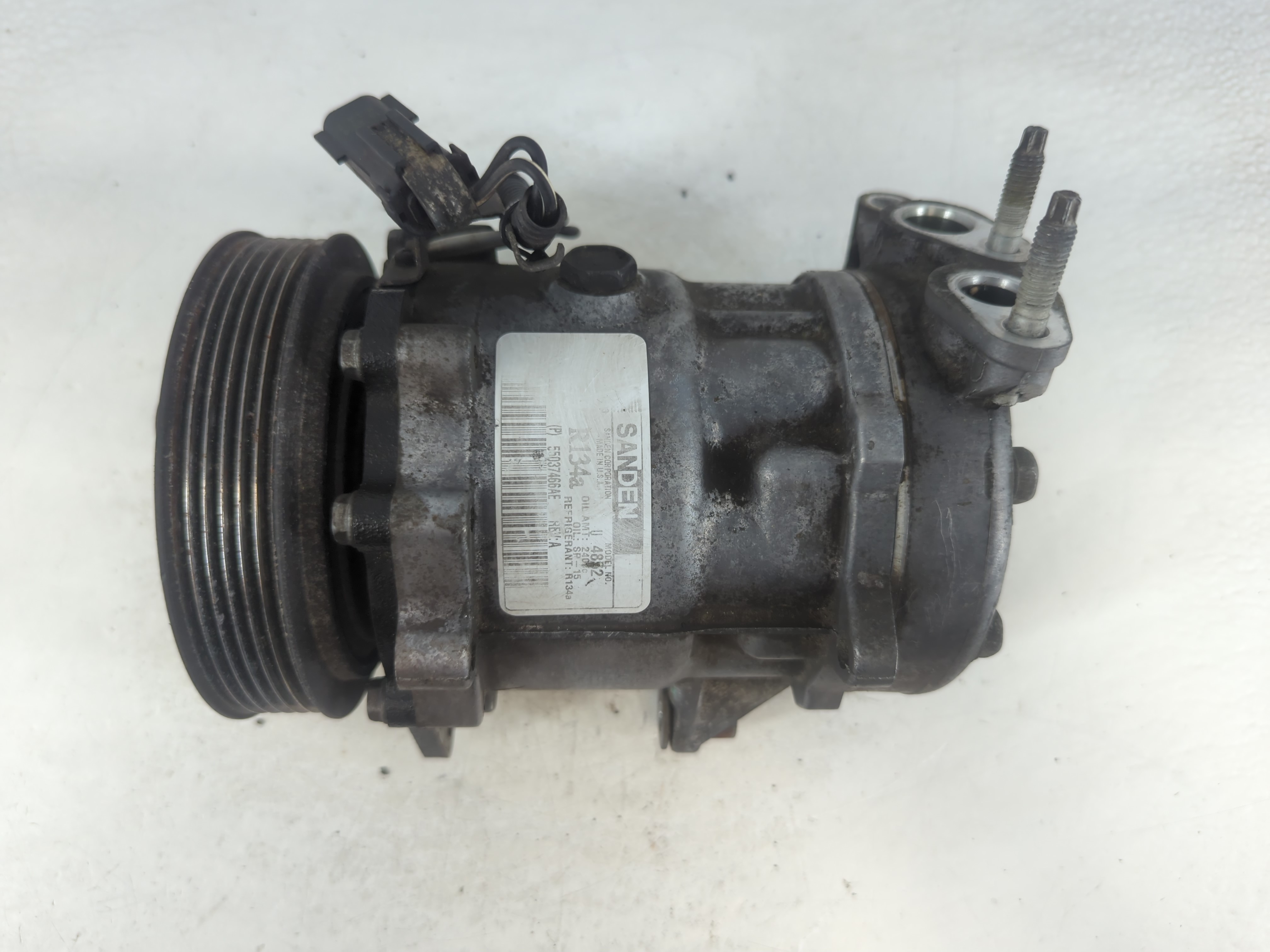2002-2005 Jeep Liberty Air Conditioning A/c Ac Compressor Oem 1047214 - Oemusedautoparts1.com
