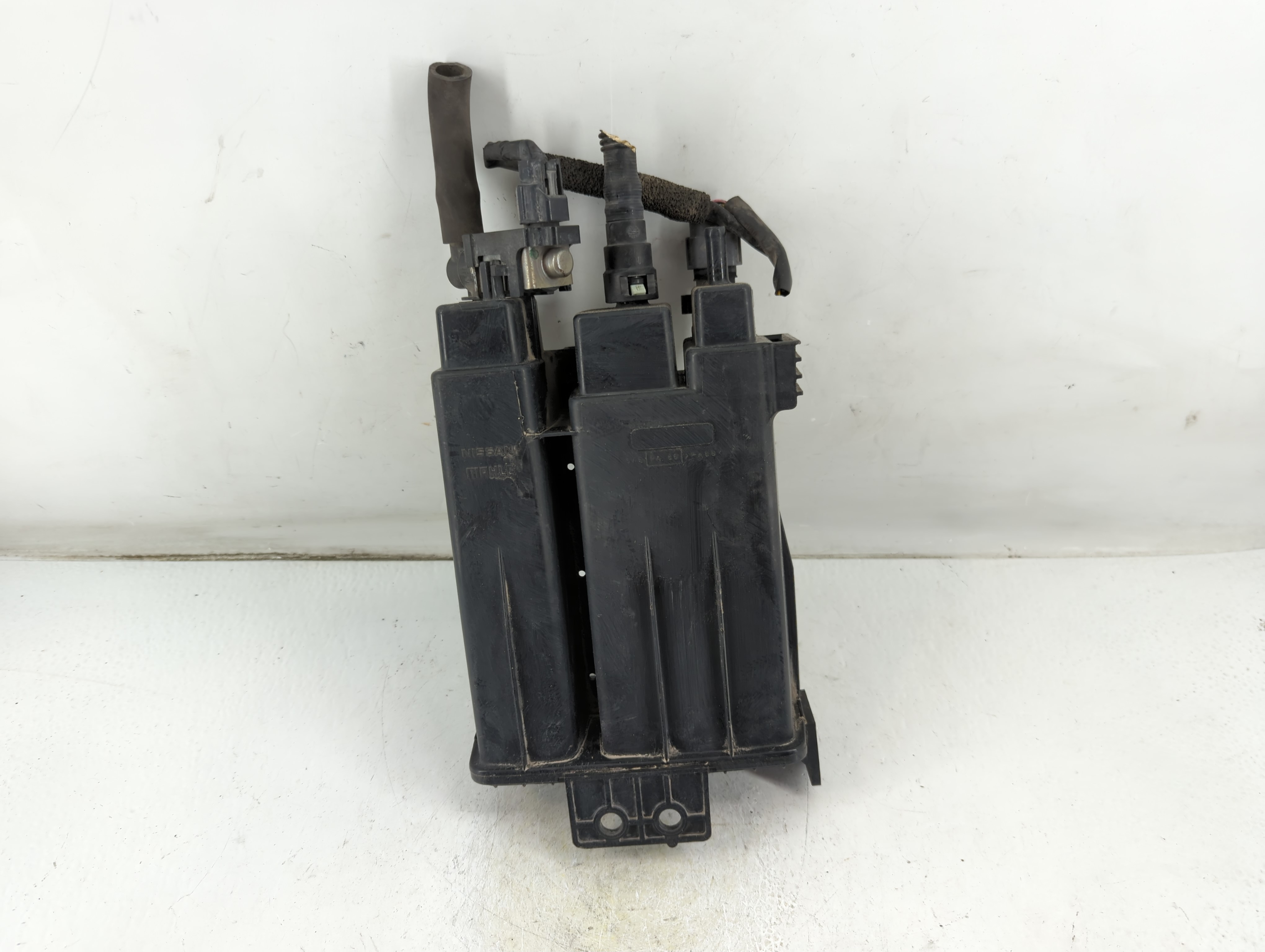 2013 Nissan Rogue Fuel Vapor Charcoal Canister 1047241 - Oemusedautoparts1.com