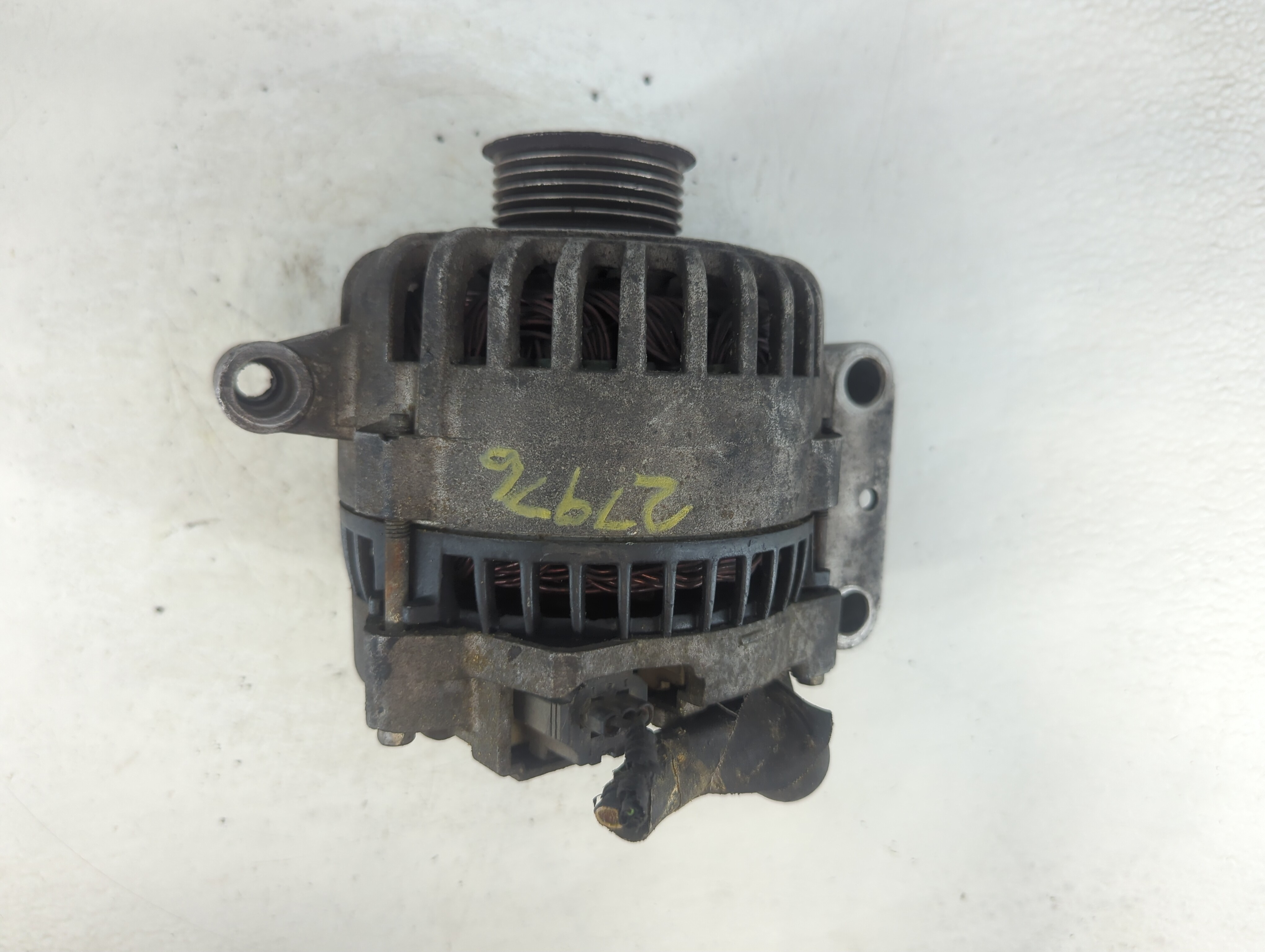 2001-2004 Ford Escape Alternator Generator Charging Assembly Engine Oem 1047332 - Oemusedautoparts1.com