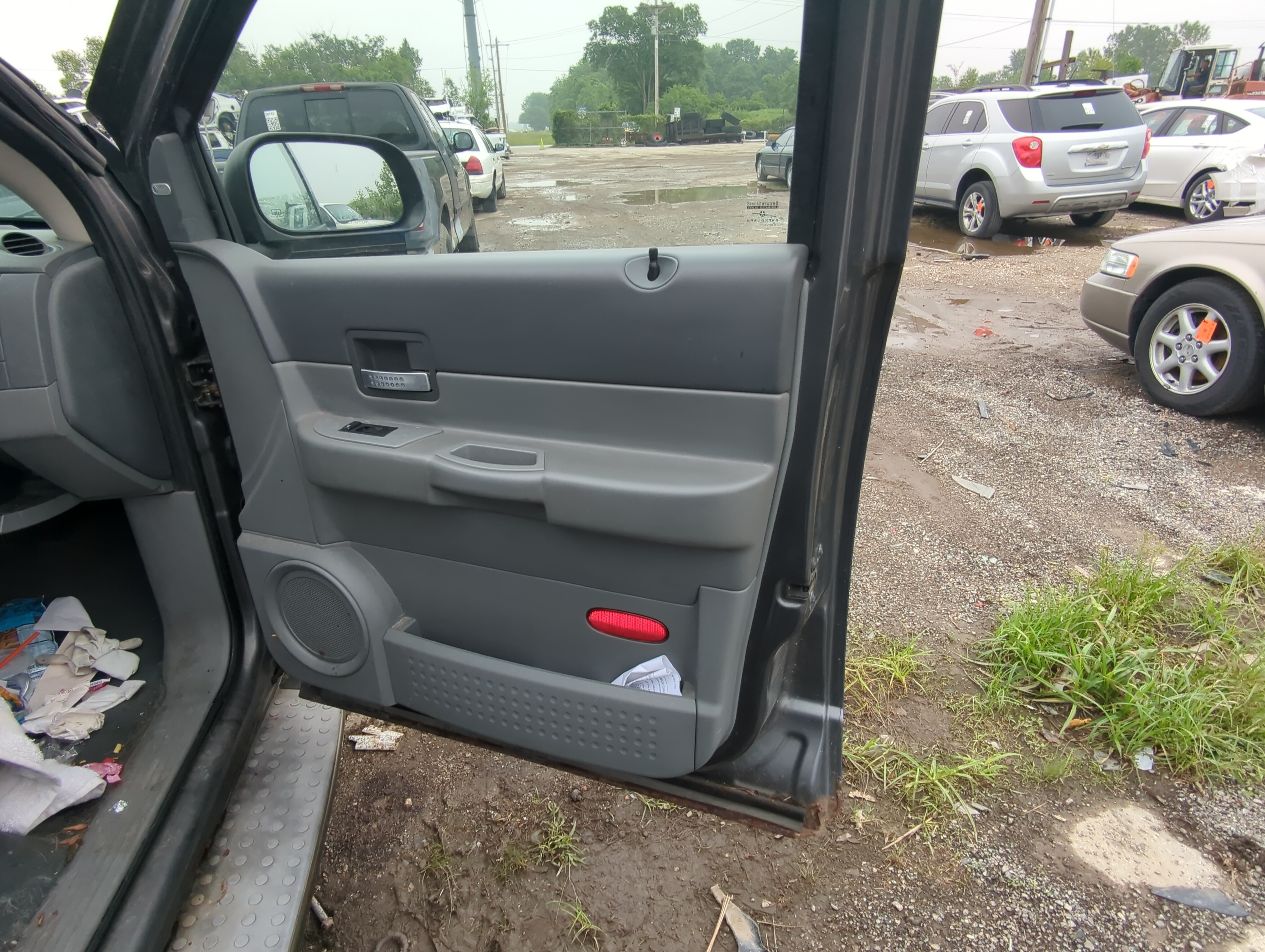Picture of 2004 Dodge Durango Front Right Passenger Interior Door Panel Trim 1047445