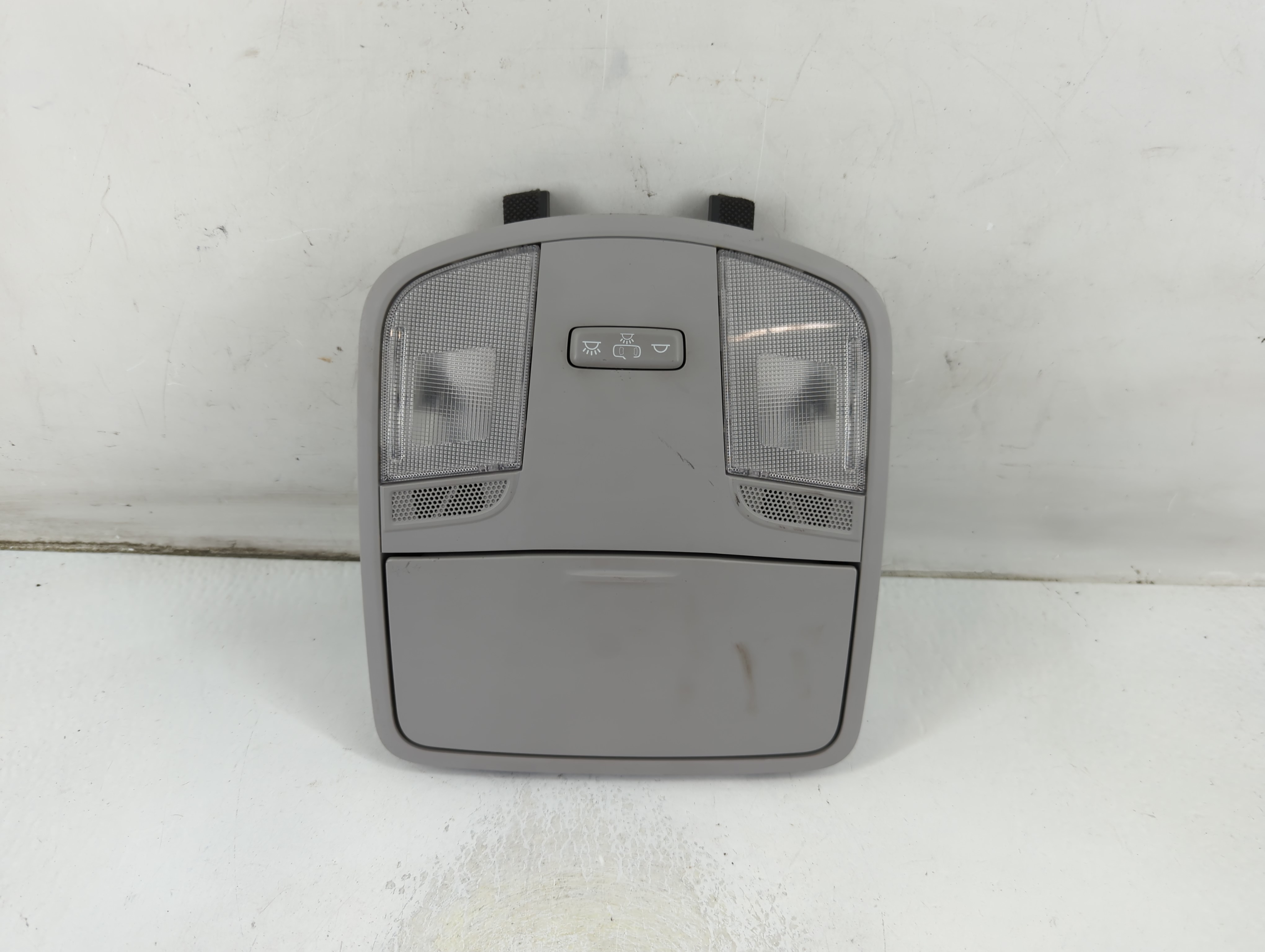 2018 Hyundai Elantra Overhead Roof Console 1047683 - Oemusedautoparts1.com