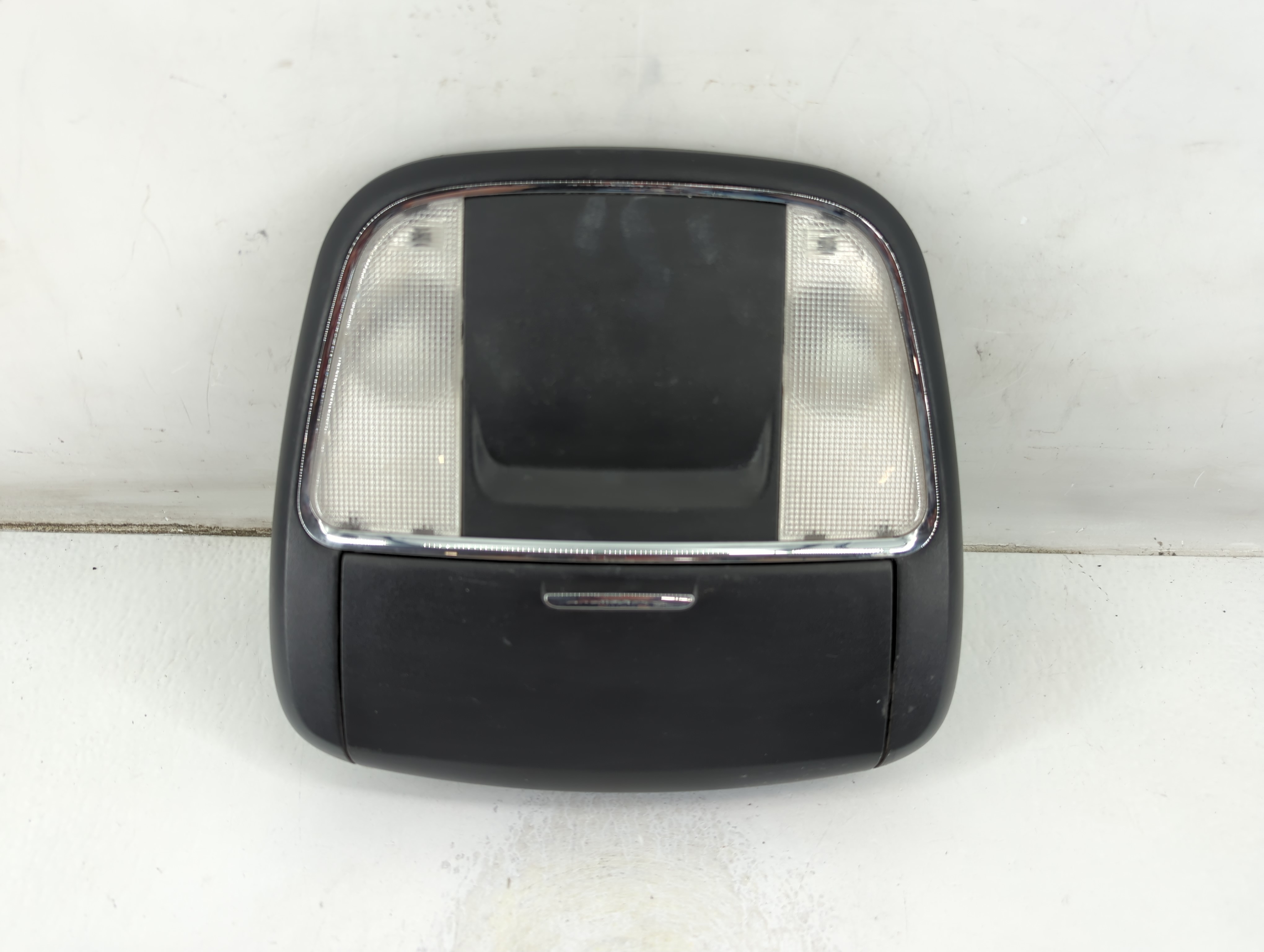 2014 Dodge Charger Overhead Roof Console 1047686 - Oemusedautoparts1.com
