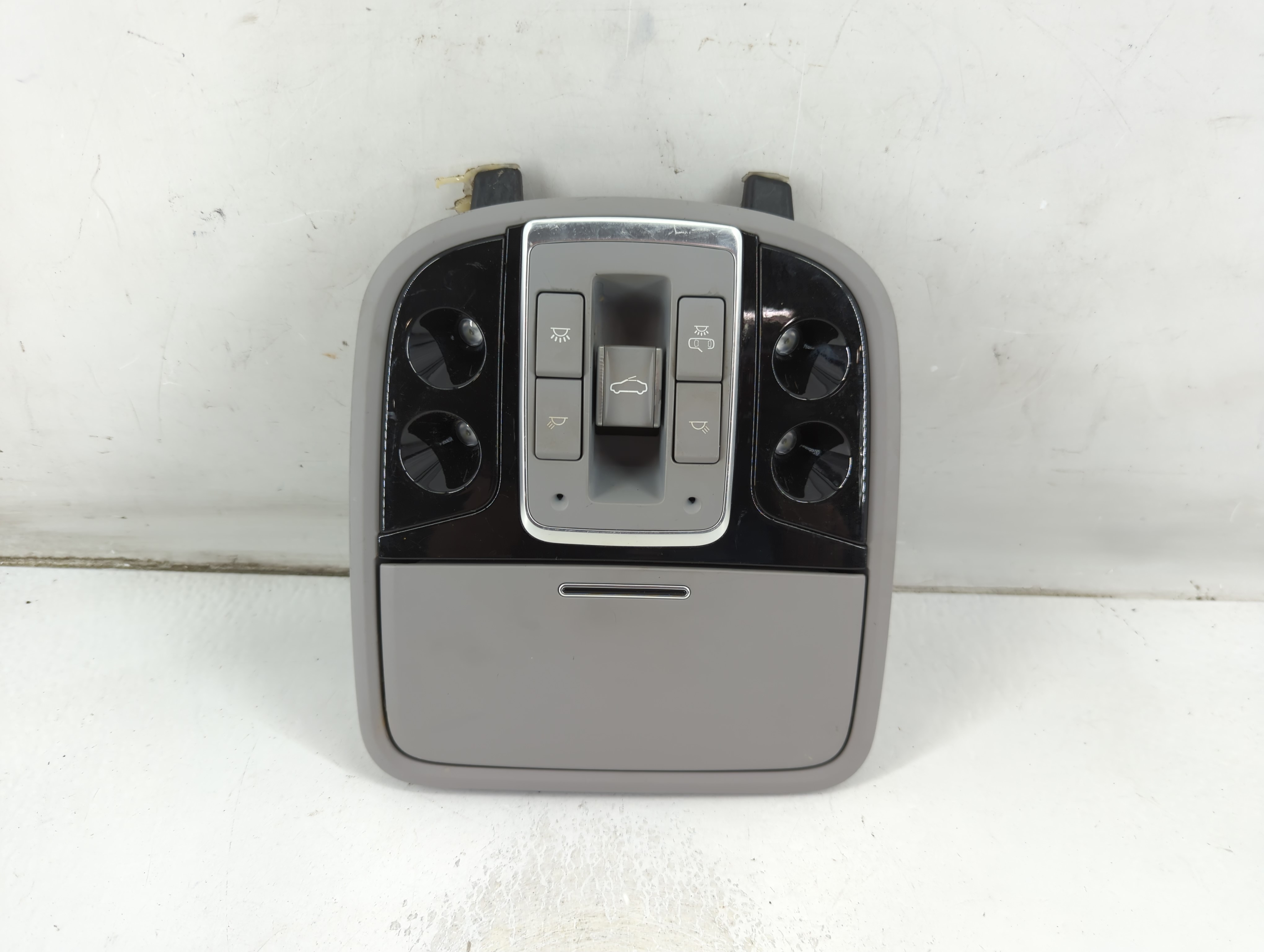 2015 Kia Cadenza Overhead Roof Console 1047688 - Oemusedautoparts1.com