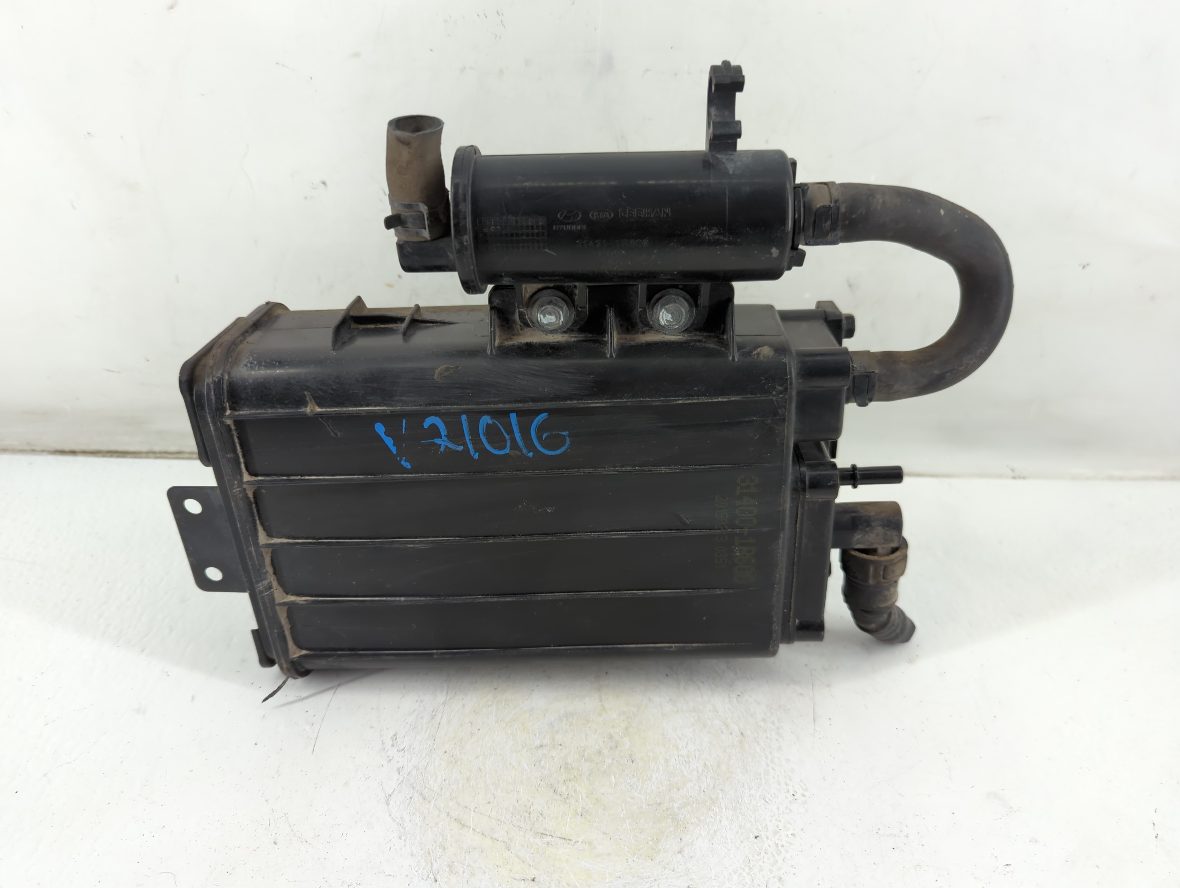 2015 Hyundai Accent Fuel Vapor Charcoal Canister 1047693 - Oemusedautoparts1.com