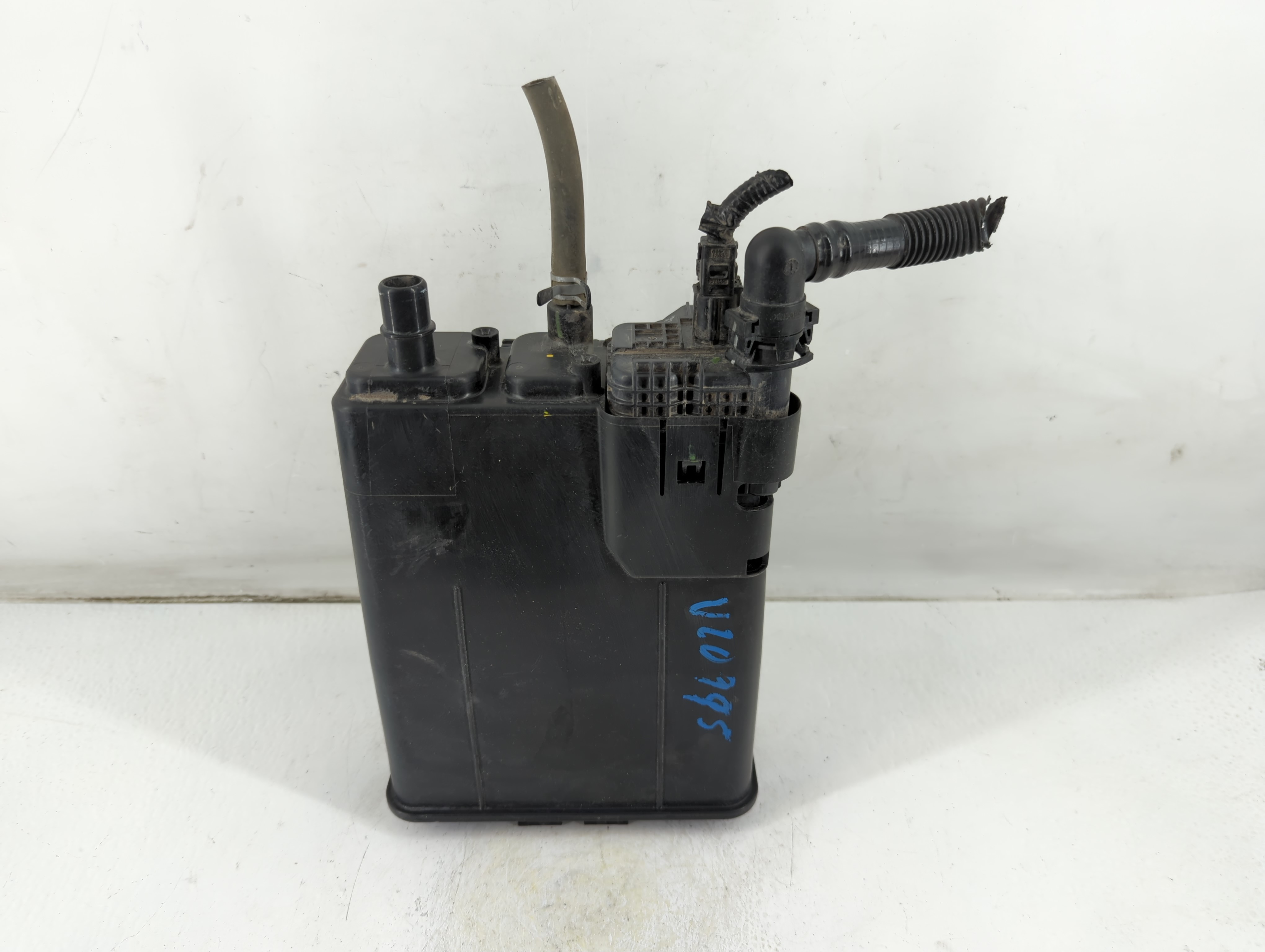 2016 Toyota Camry Fuel Vapor Charcoal Canister 1047699 - Oemusedautoparts1.com