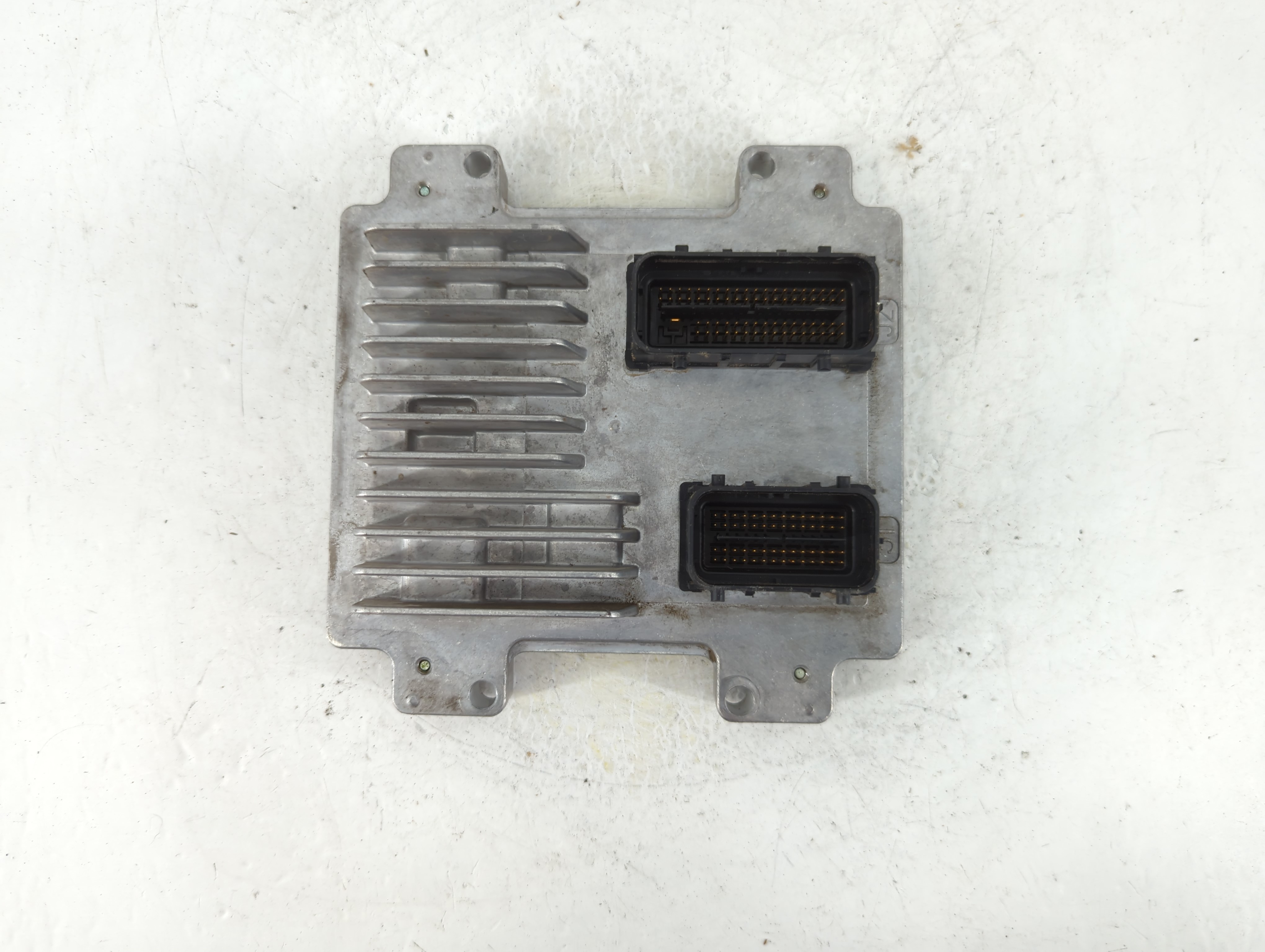 2011-2012 Chevrolet Cruze Engine Control Computer Ecu Pcm Ecm Pcu Oem 1047718 - Oemusedautoparts1.com