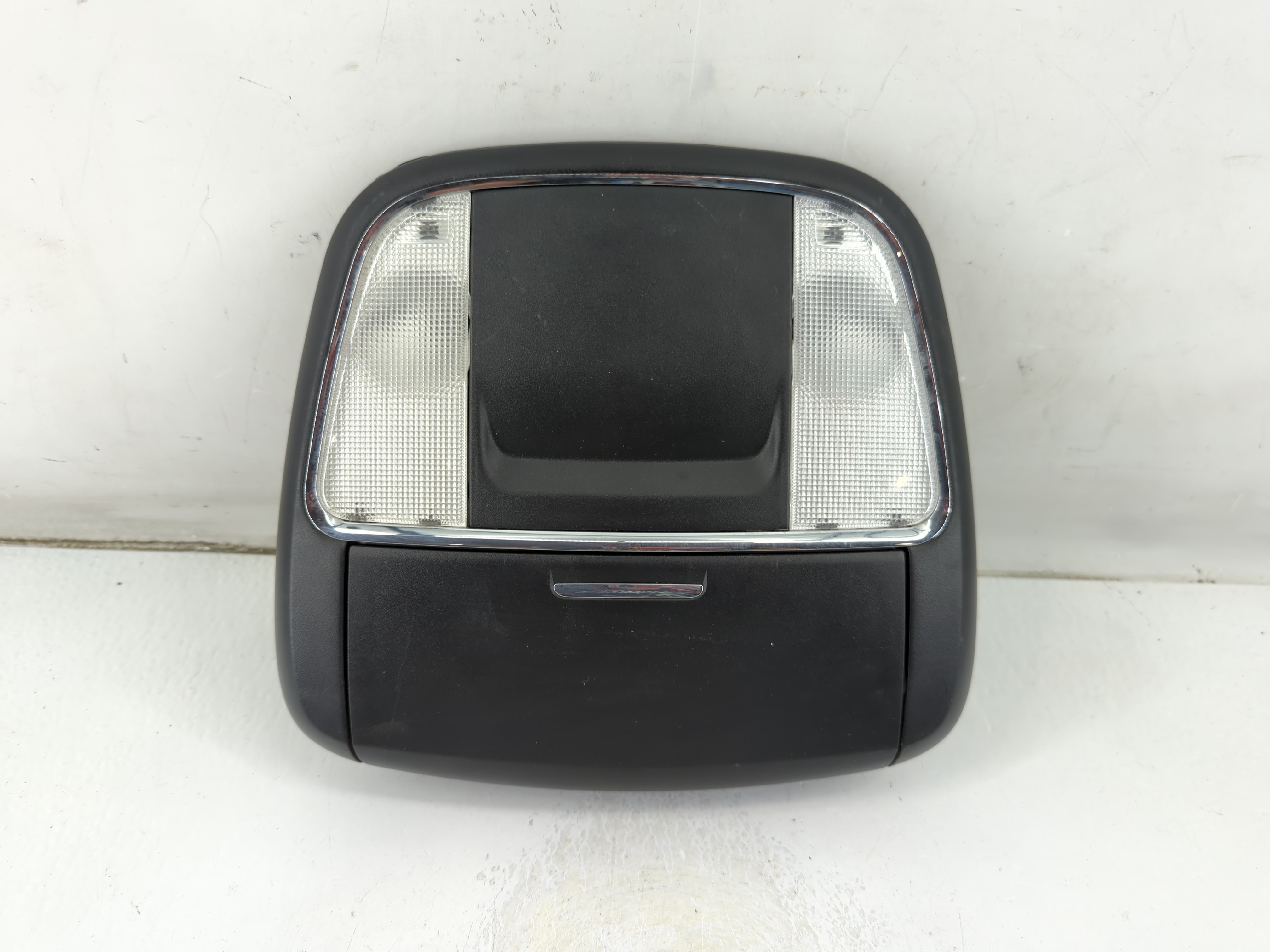 2013 Dodge Charger Overhead Roof Console 1047726 - Oemusedautoparts1.com