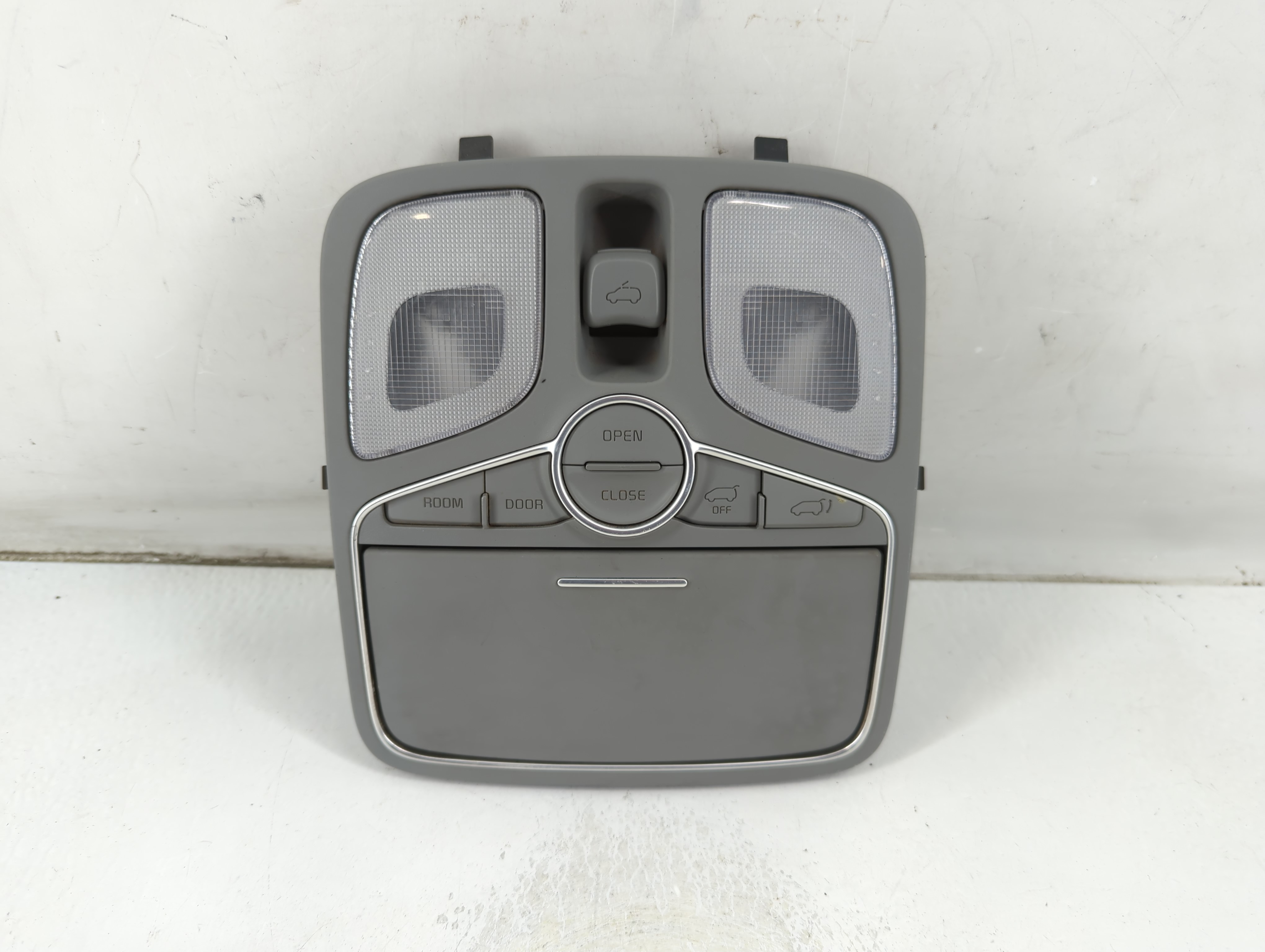 2014 Kia Sorento Overhead Roof Console 1047732 - Oemusedautoparts1.com