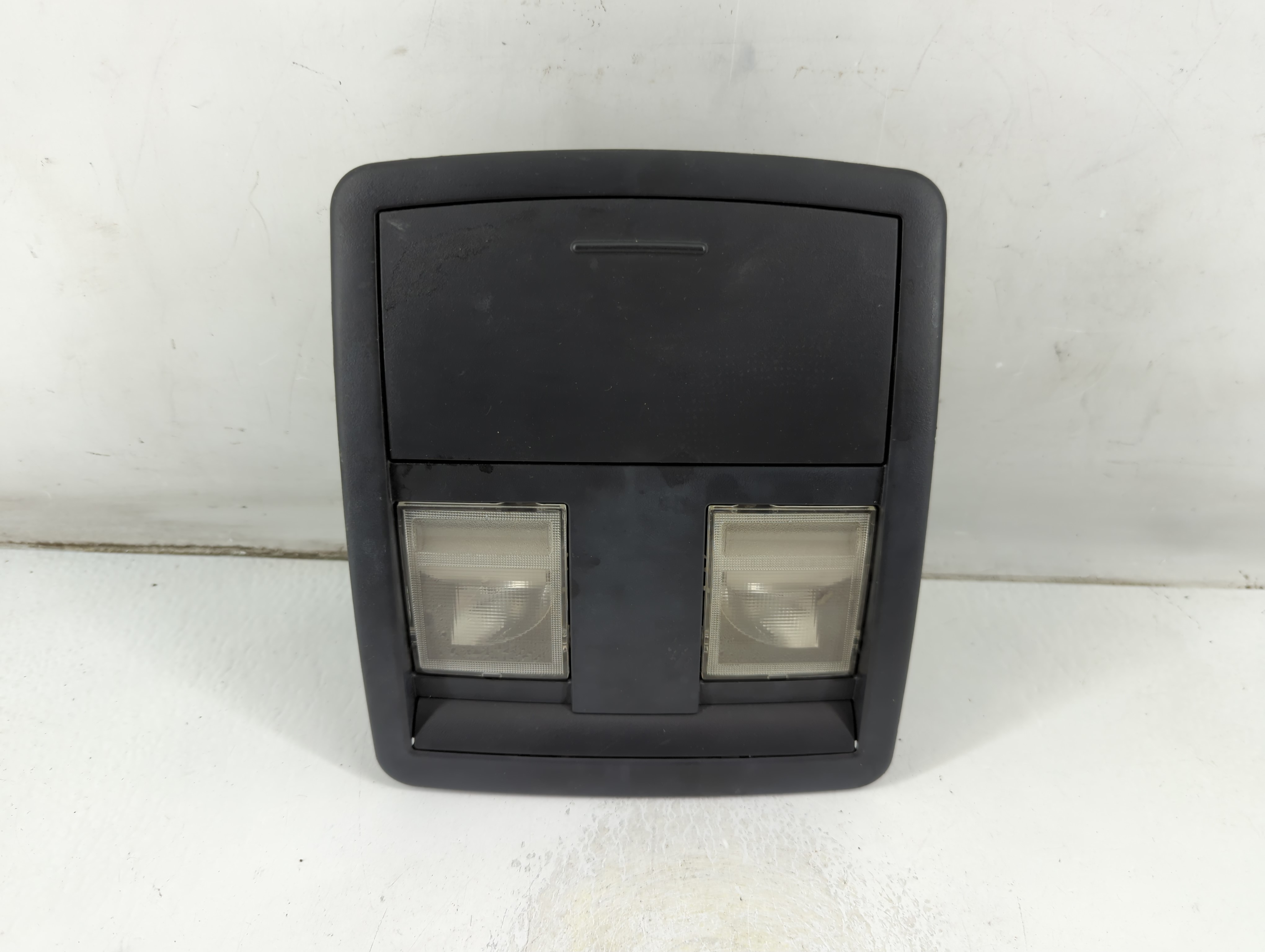 Picture of 2011 Dodge Challenger Overhead Roof Console 1047734