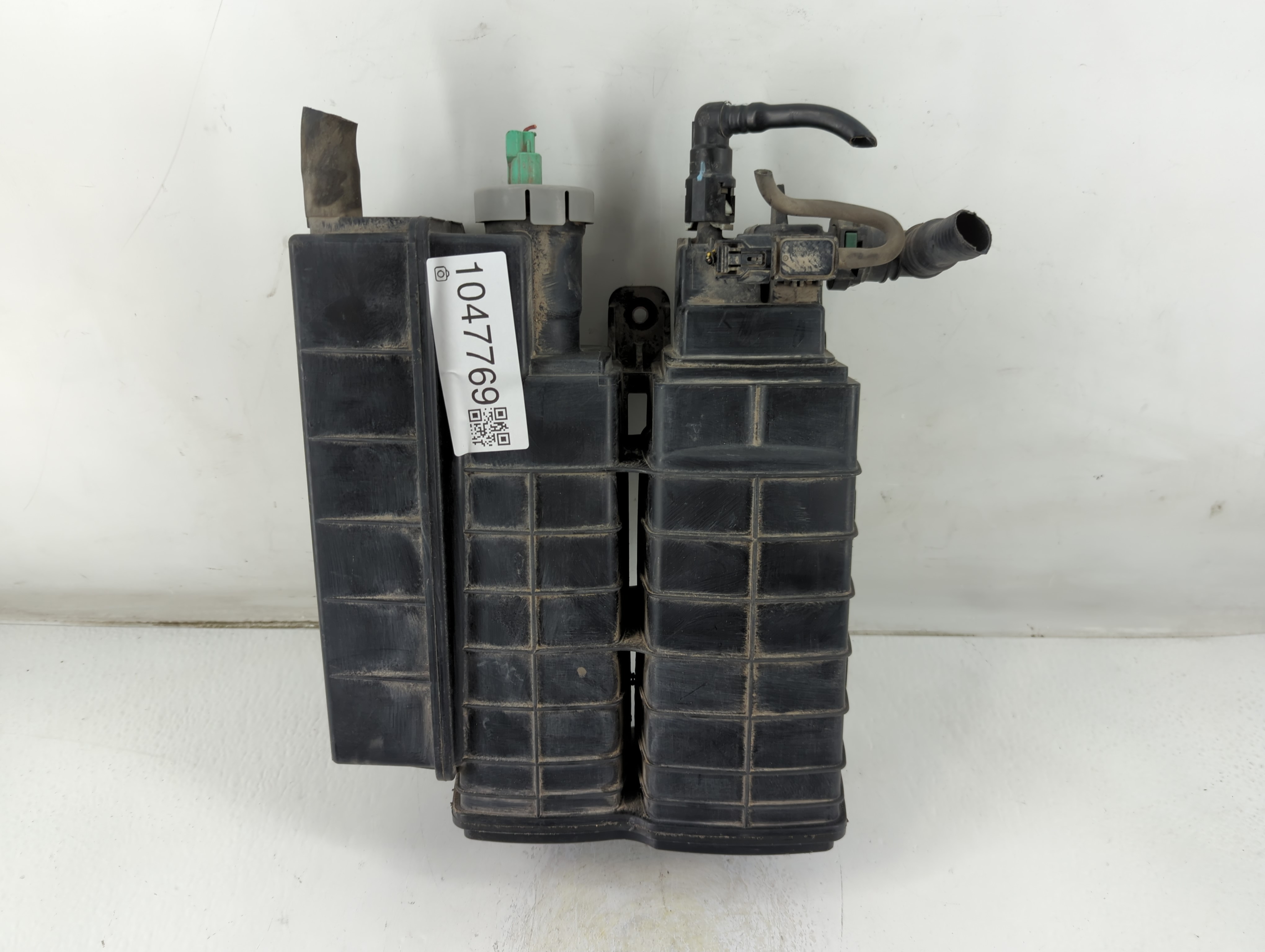 2010 Honda Accord Fuel Vapor Charcoal Canister 1047769 - Oemusedautoparts1.com