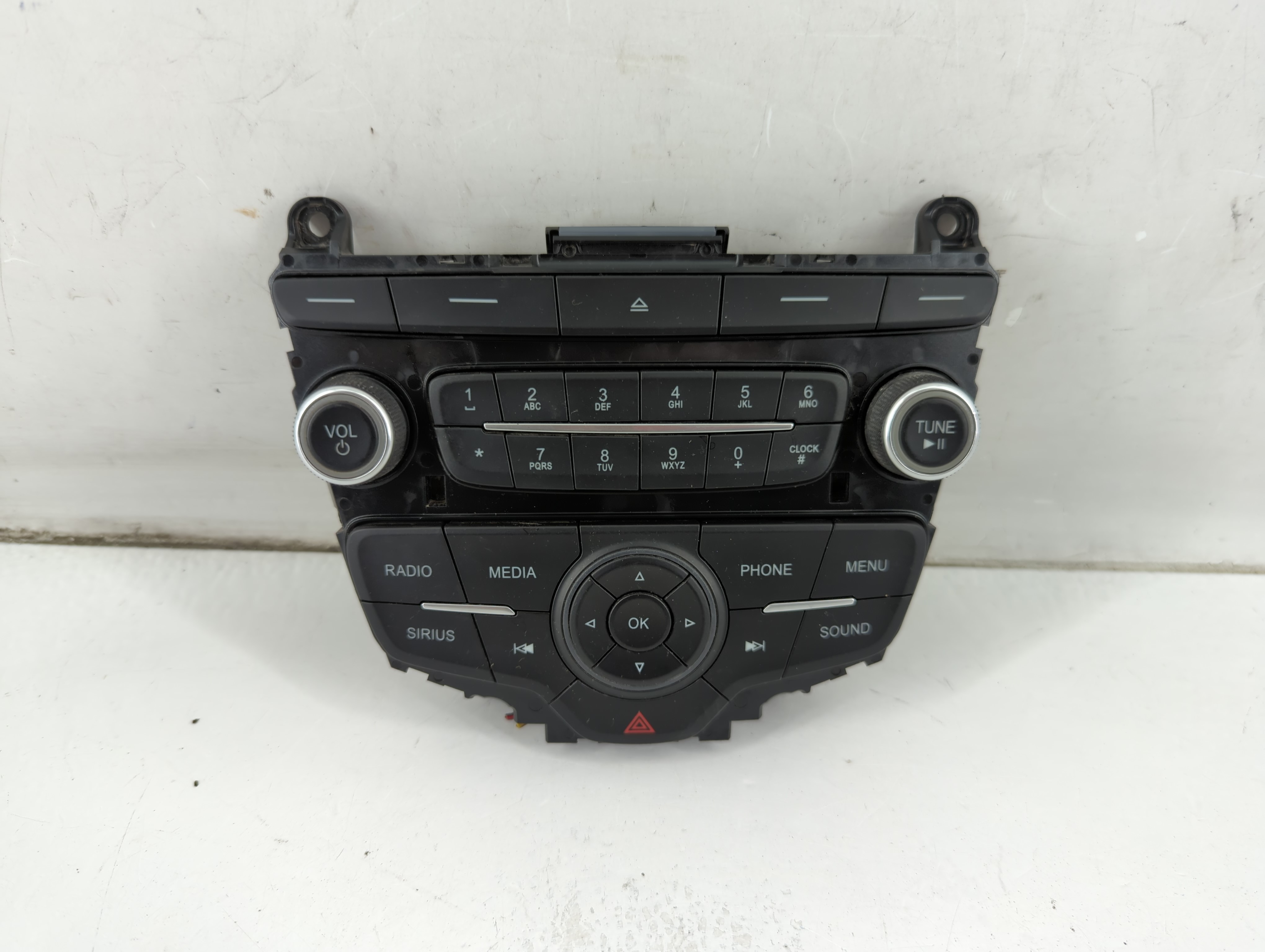 2017-2019 Ford Escape Am Fm Cd Player Radio Receiver 1047780 - Oemusedautoparts1.com