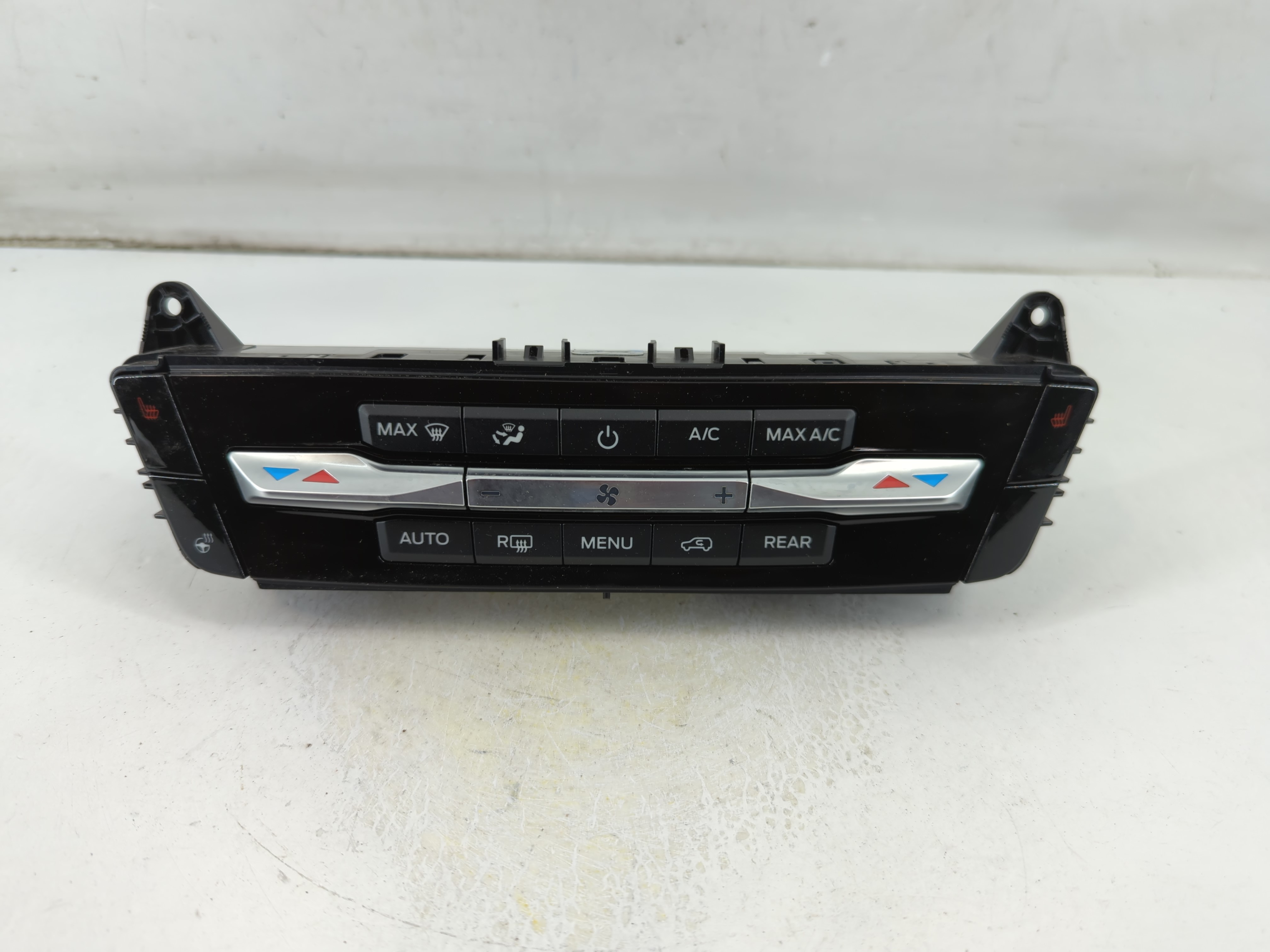 Picture of 2020 Ford Explorer Ac Heater Climate Control Lb5t-18c612-de 1047801
