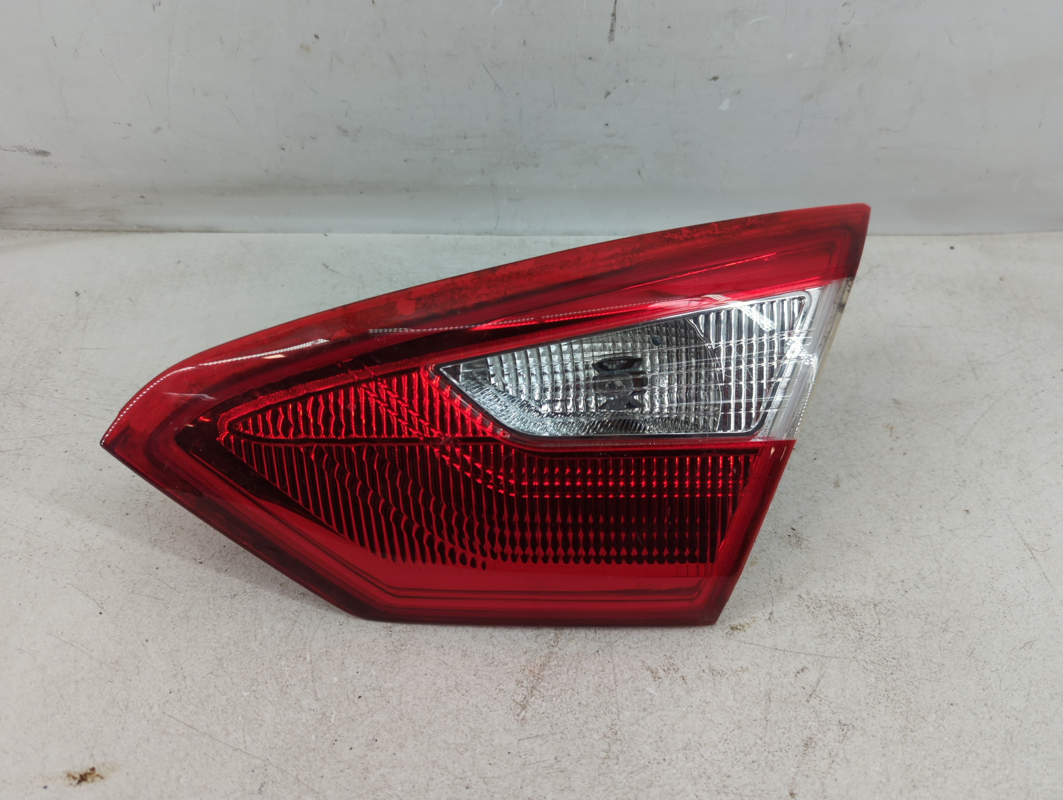 2013 Ford Focus Passenger Right Side Tail Light Taillight Oem 1047821 - Oemusedautoparts1.com