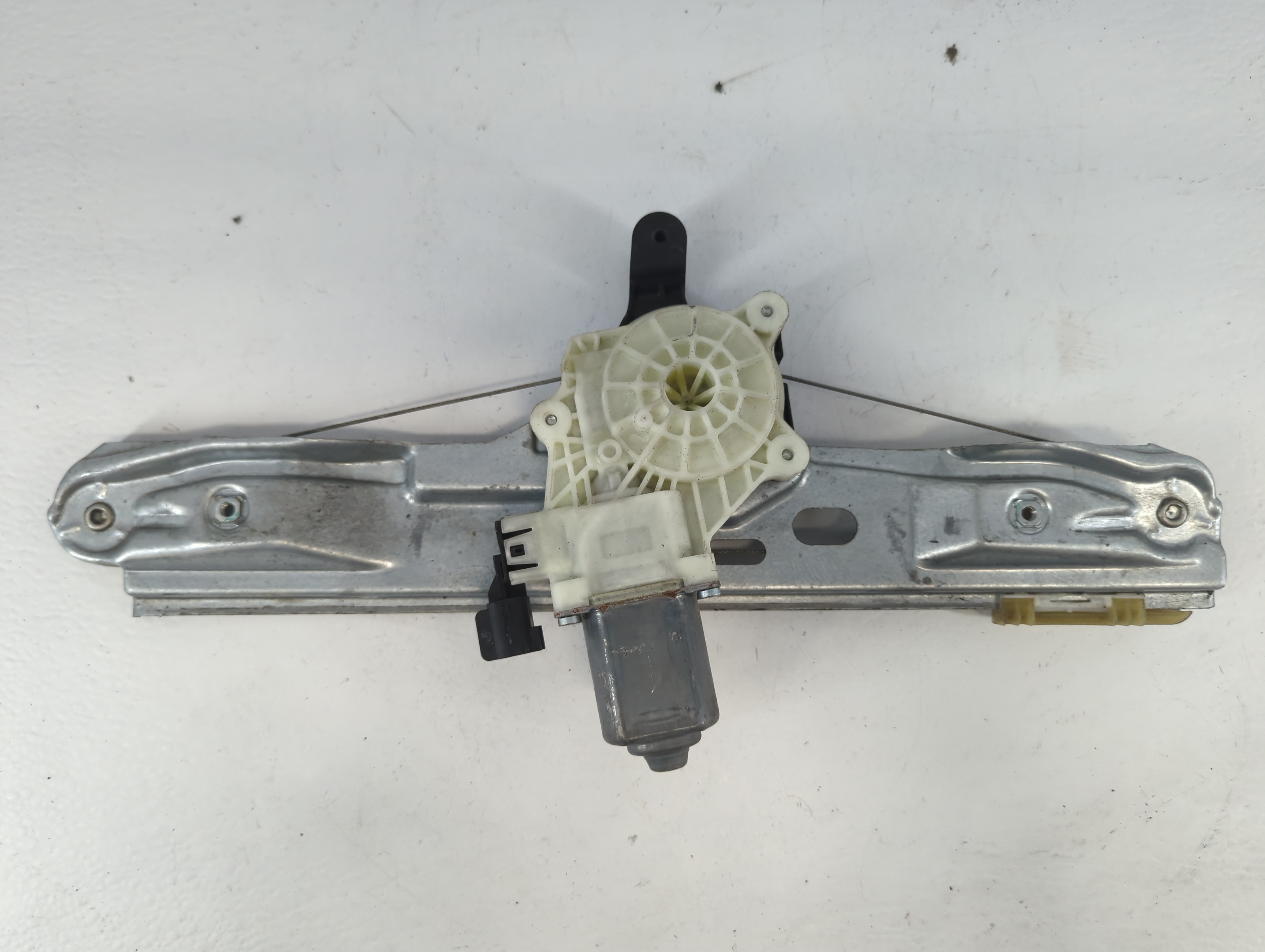 Picture of 2012-2018 Ford Focus Passenger Rear Right Power Window Motor 1047832