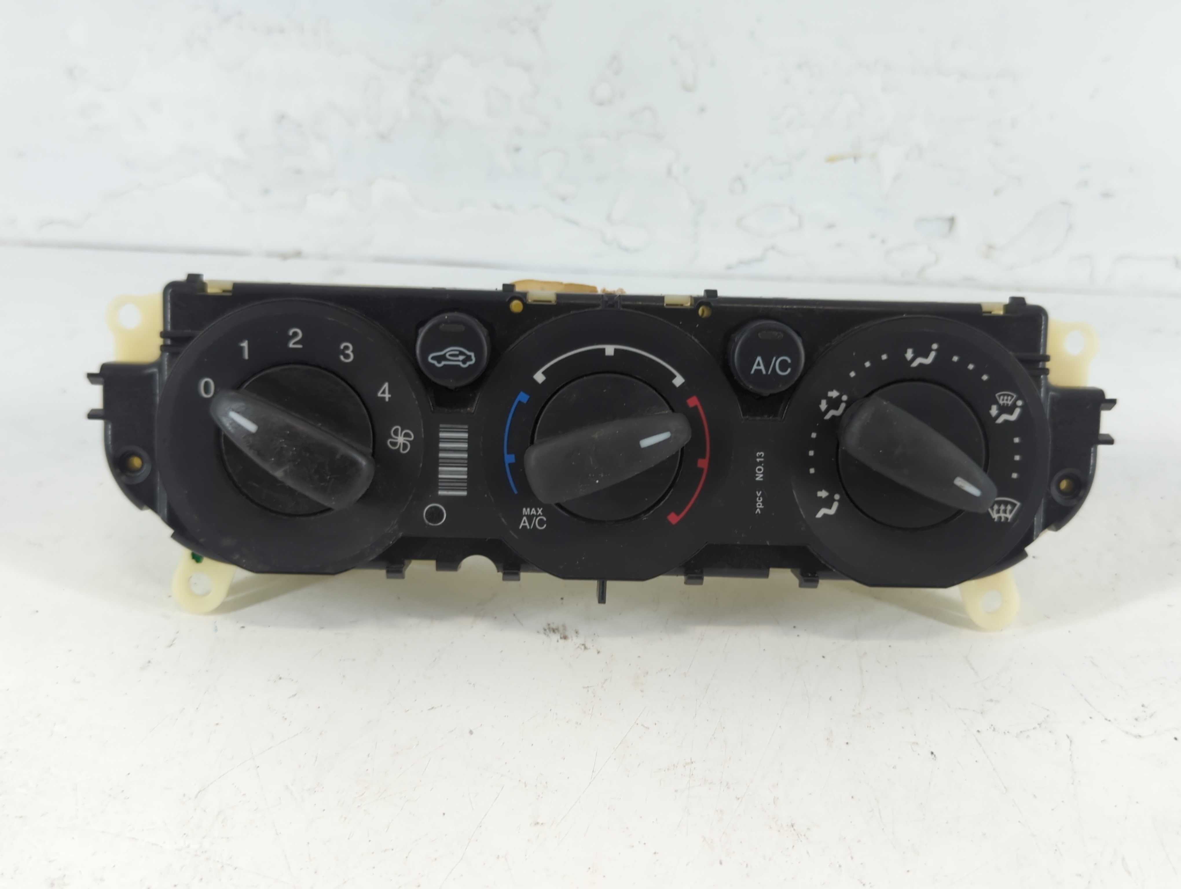 2013-2014 Ford Focus Ac Heater Climate Control Cm5t-19980-ae 1047874 - Oemusedautoparts1.com