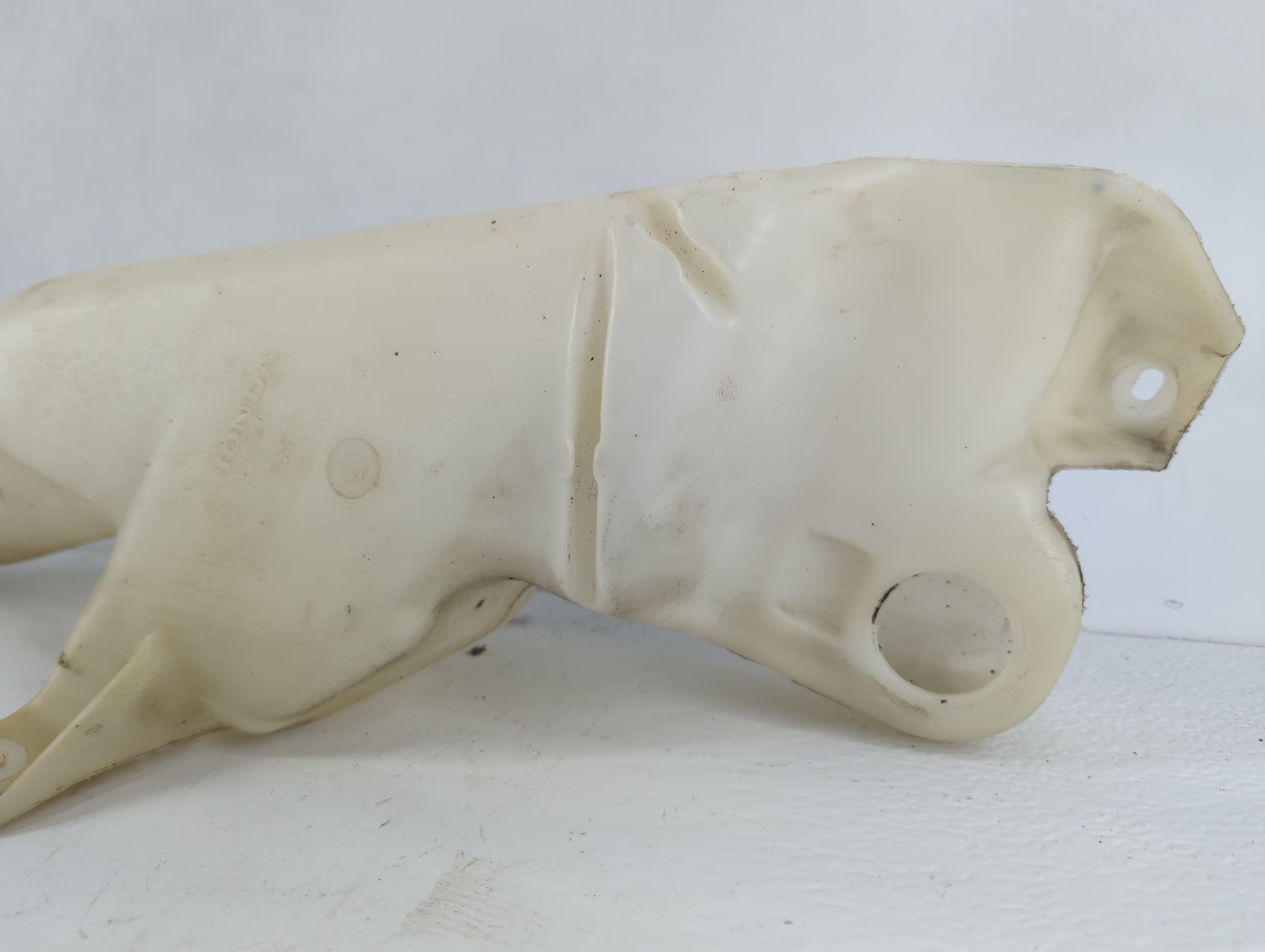 2005-2010 Honda Odyssey Windshield Washer Fluid Reservoir Bottle Oem 1047934 - Oemusedautoparts1.com
