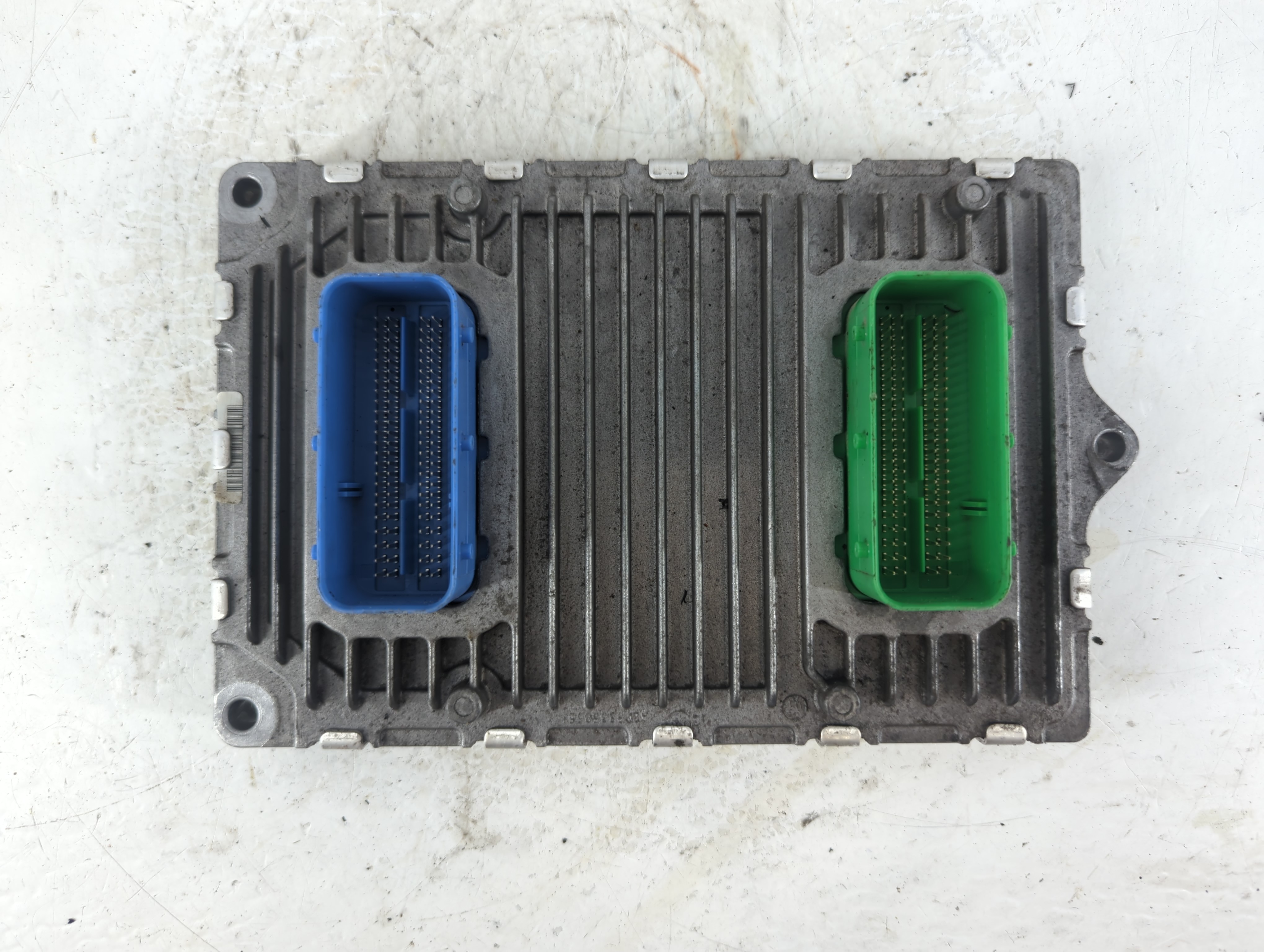 2015-2015 Jeep Cherokee Engine Control Computer Ecu Pcm Ecm Pcu Oem 1047948 - Oemusedautoparts1.com