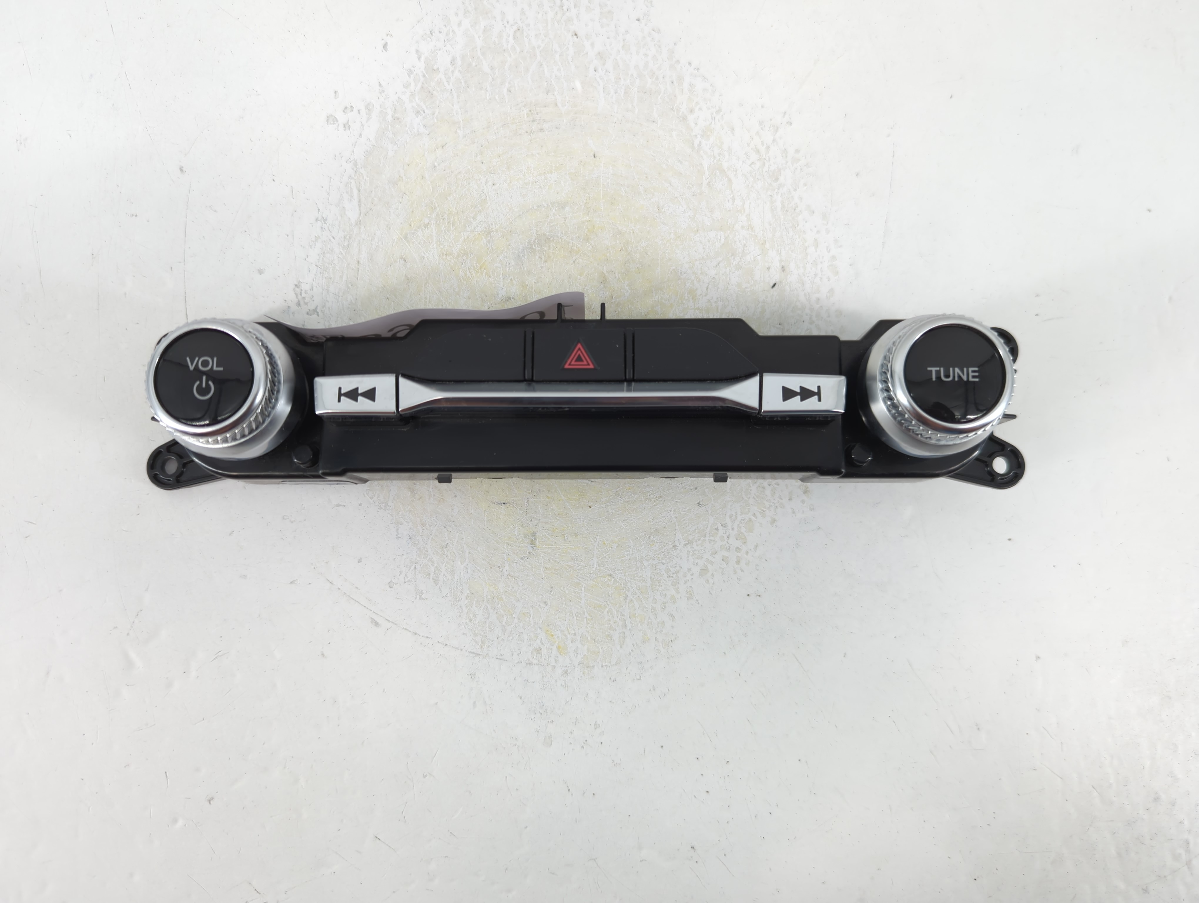 2020-2022 Ford Explorer Am Fm Cd Player Radio Receiver 1047968 - Oemusedautoparts1.com