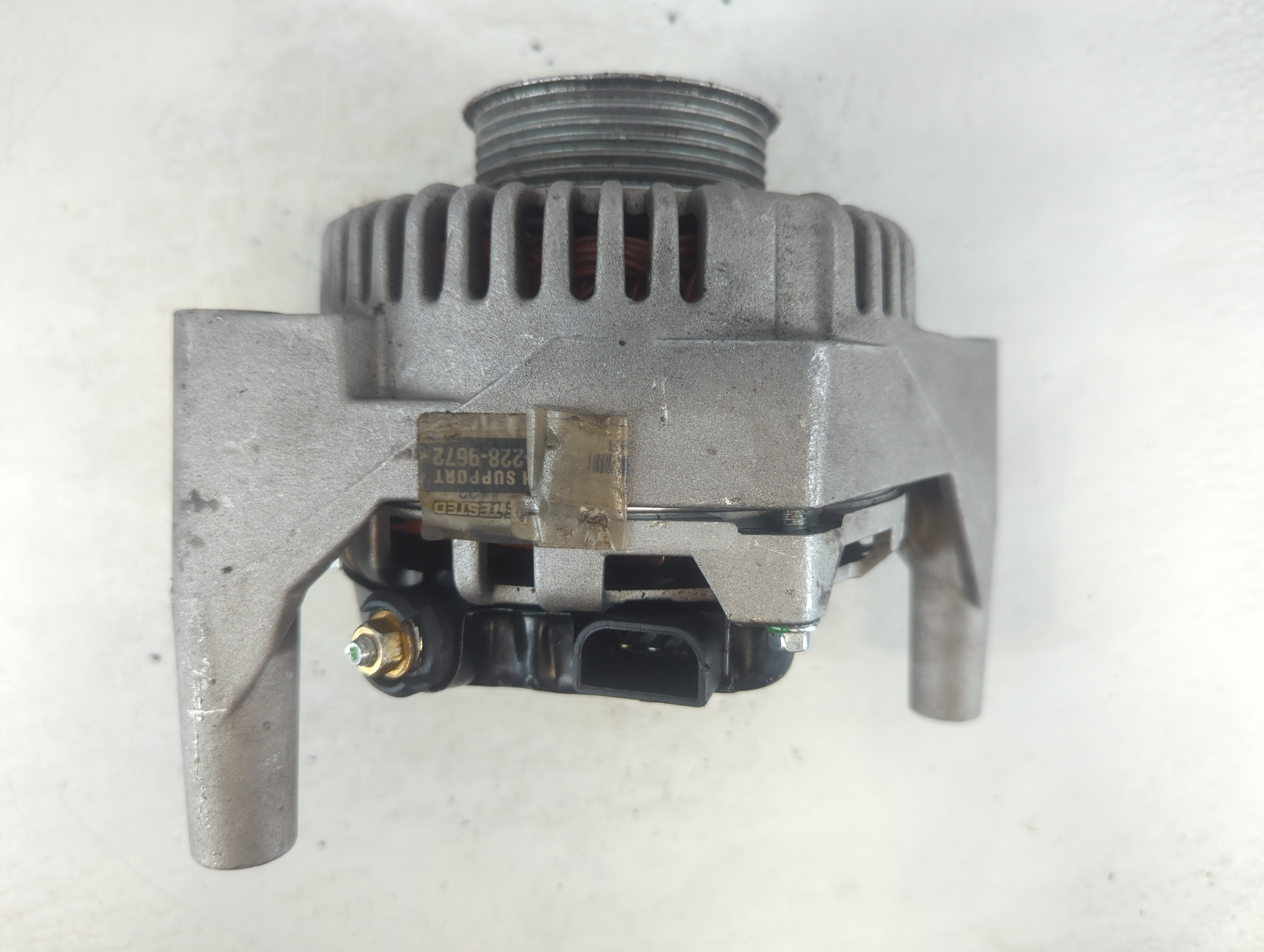 2000-2001 Ford Taurus Alternator Generator Charging Assembly Engine Oem 1047999 - Oemusedautoparts1.com