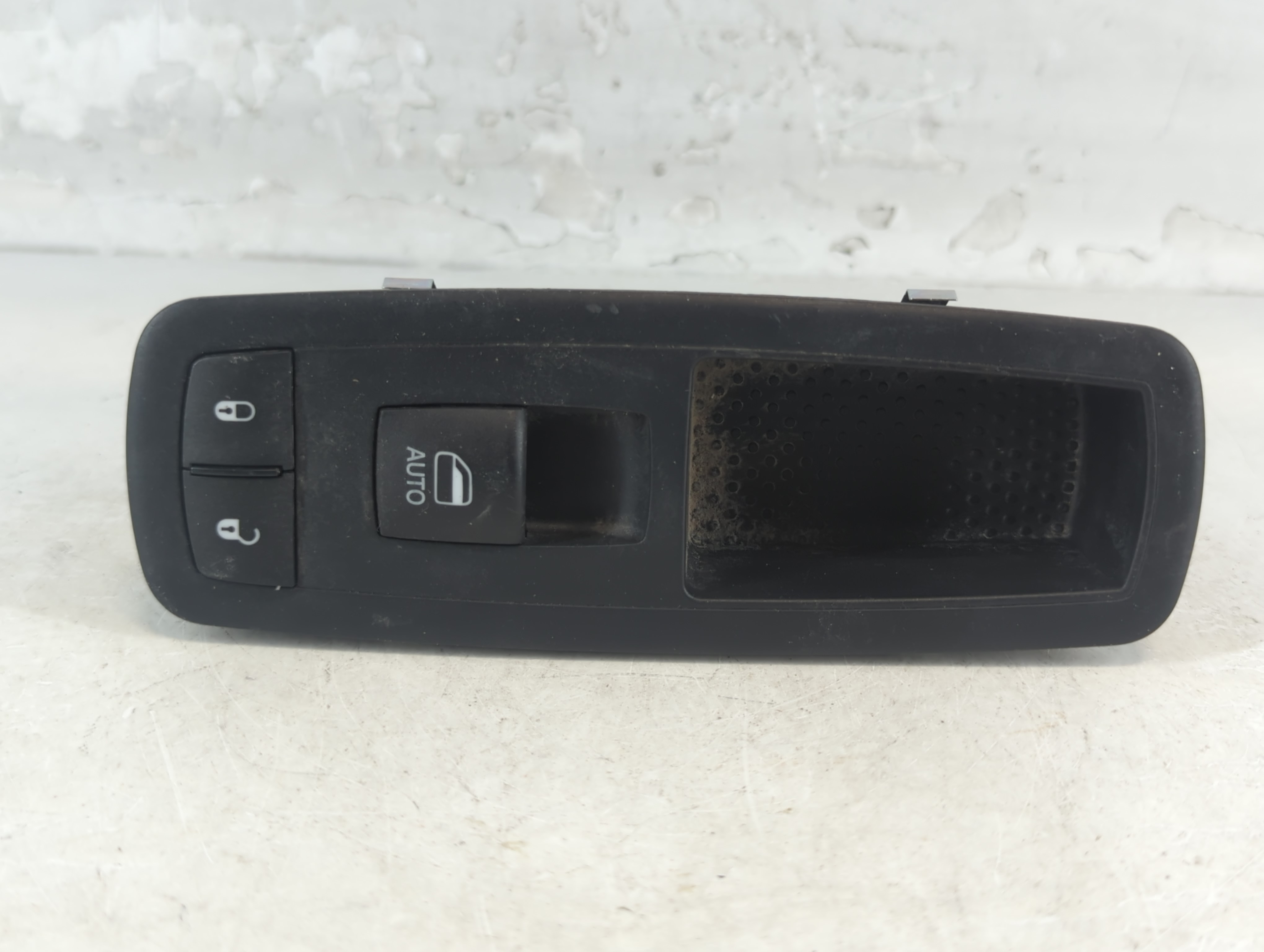 2015-2017 Chrysler 200 Driver Left Door Master Power Window Switch 1048027 - Oemusedautoparts1.com