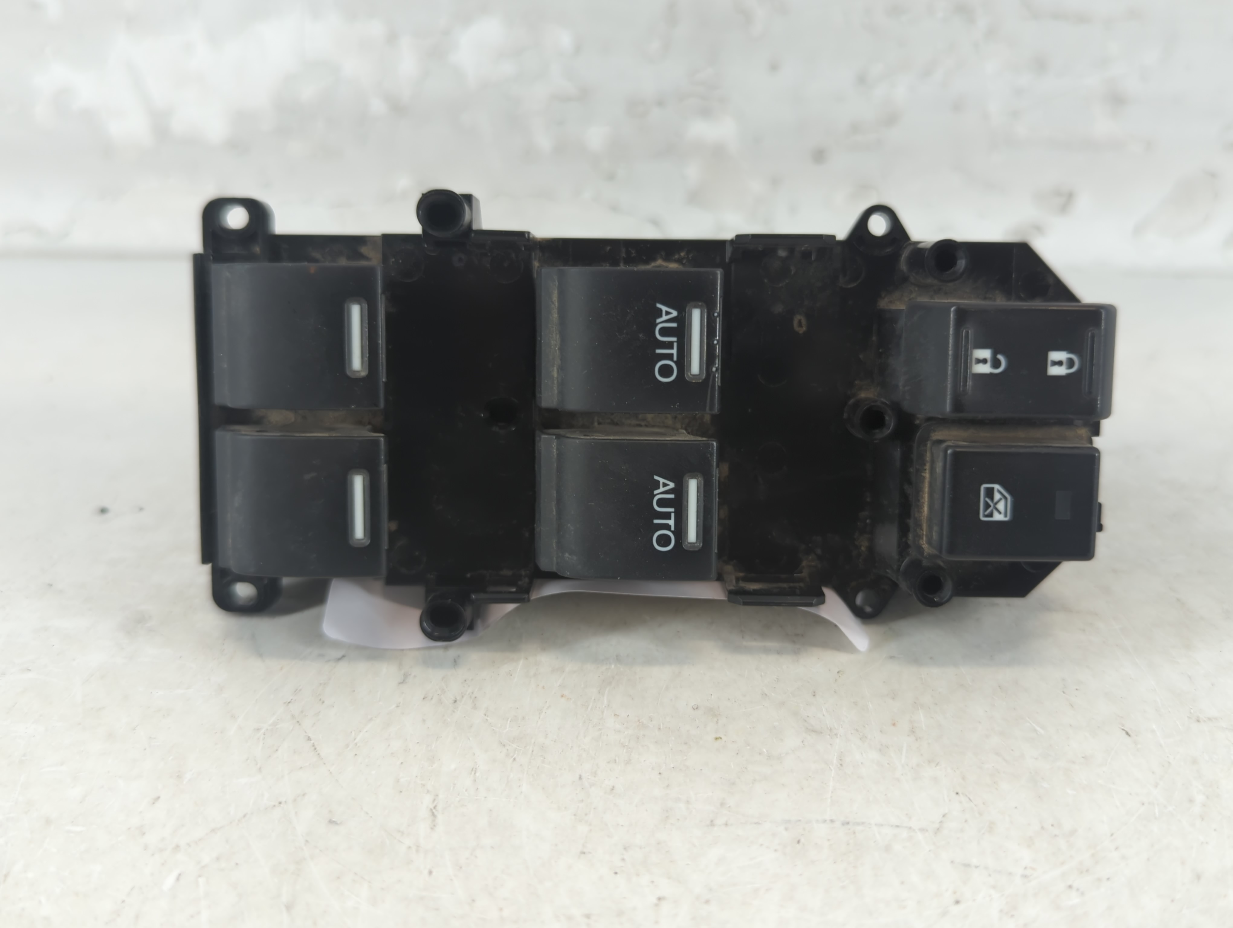 Picture of 2016-2018 Honda Pilot Driver Left Door Master Power Window Switch 1048034