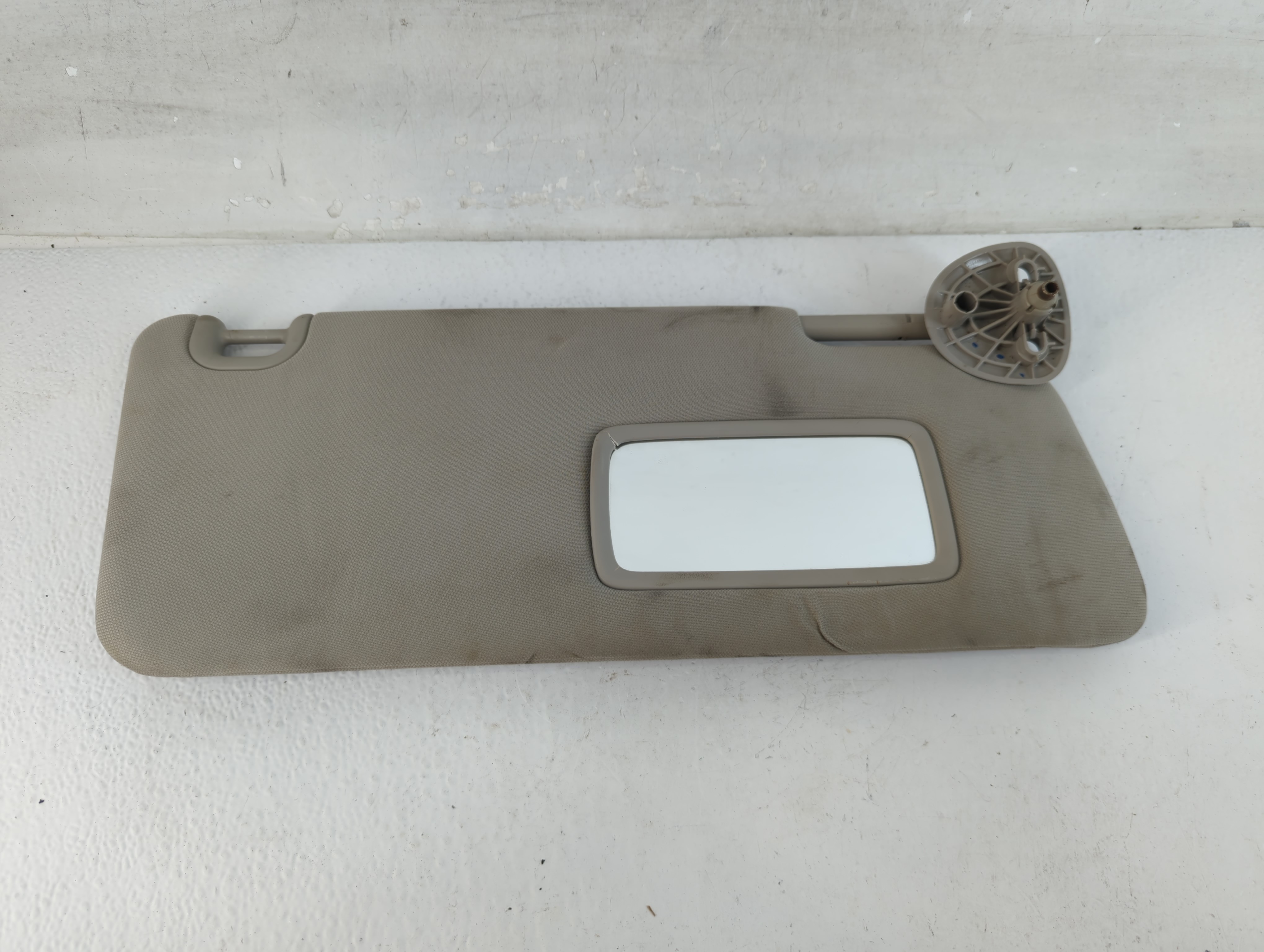 Picture of Dodge Ram 1500 Driver Sun Visor Mirror Left Sunvisor Gray 1048072